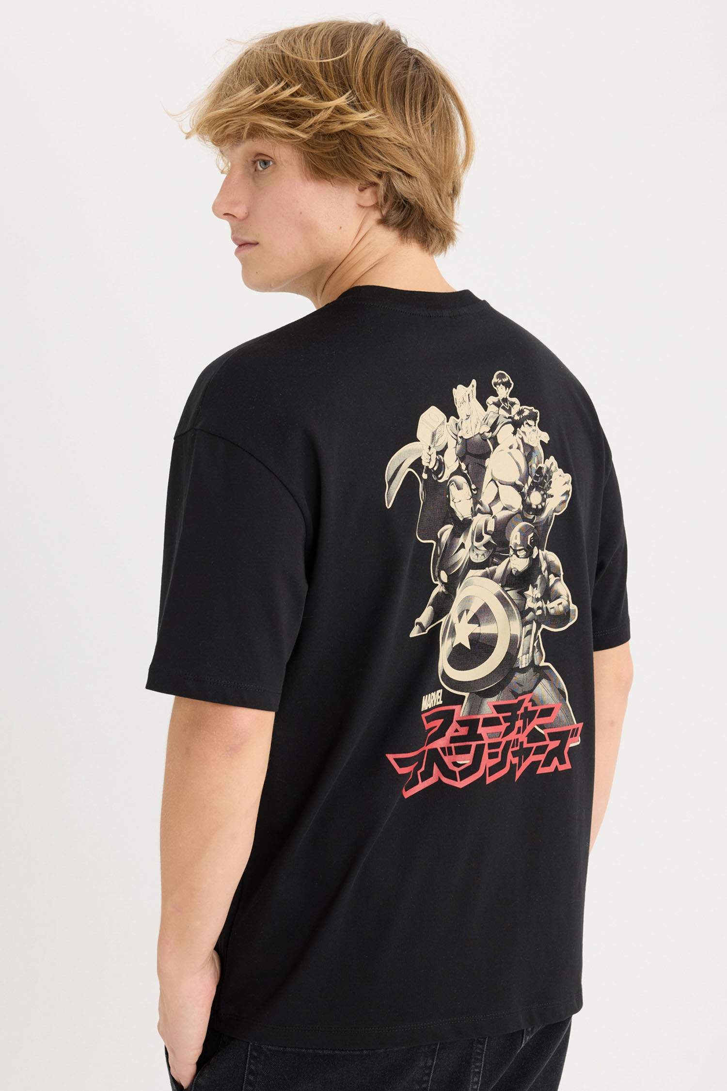 Boxy Fit Marvel Licensed Crew Neck Printed Short Sleeve T-Shirt