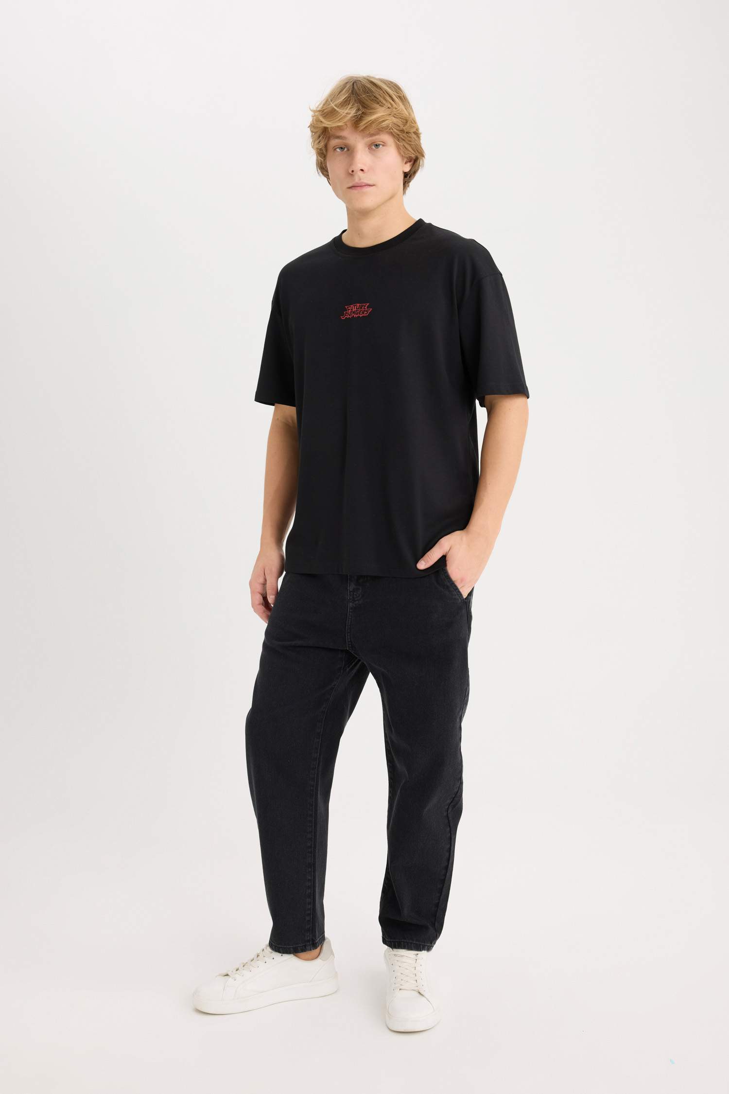 Boxy Fit Marvel Licensed Crew Neck Printed Short Sleeve T-Shirt