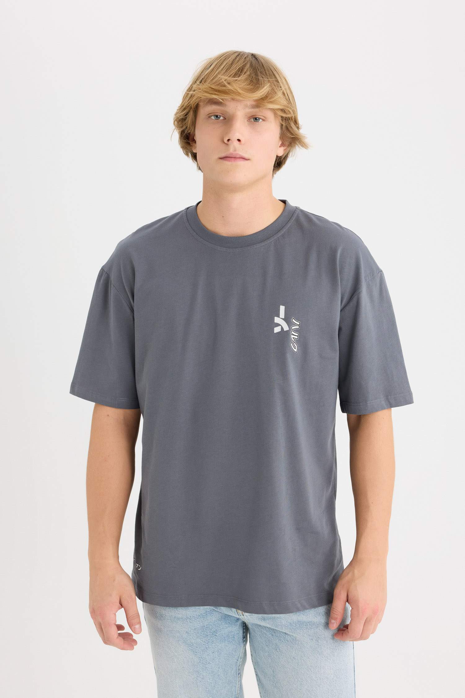 %100 Pamuk Marvel Boxy Fit Bisiklet Yaka Sırt Baskılı Kısa Kollu Tişört