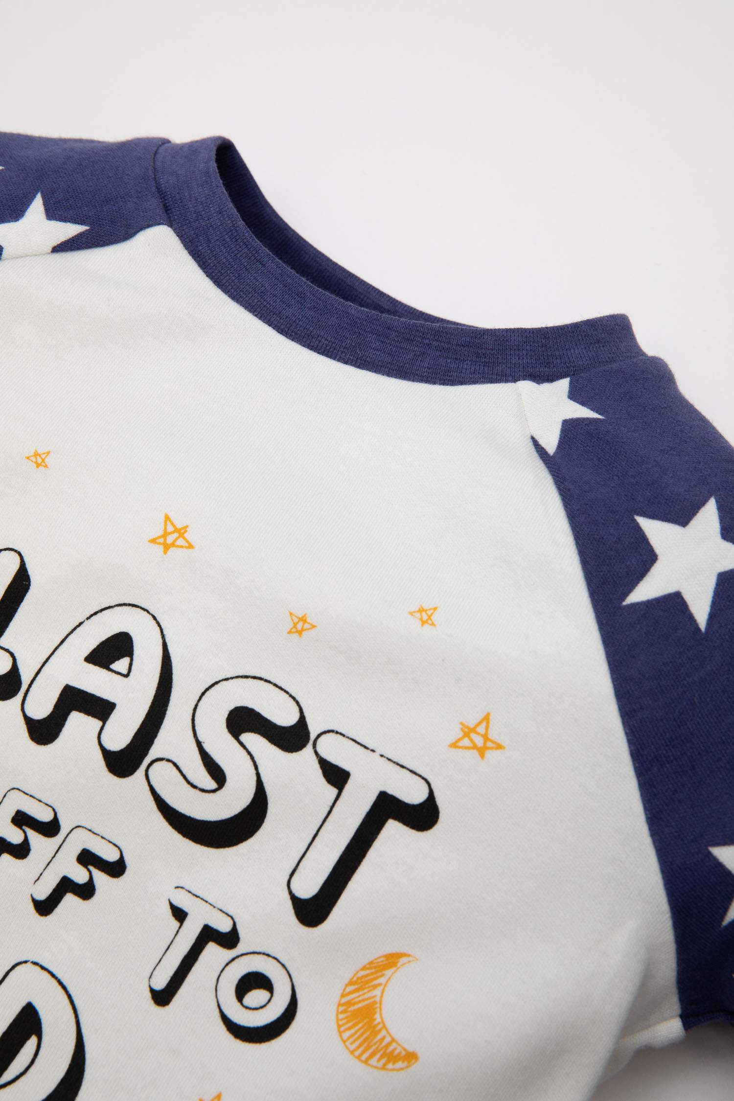 Erkek Bebek Pijama Takımı Yıldız Desenli Uzun Kollu Penye Üst Beli Lastikli Uzun Alt