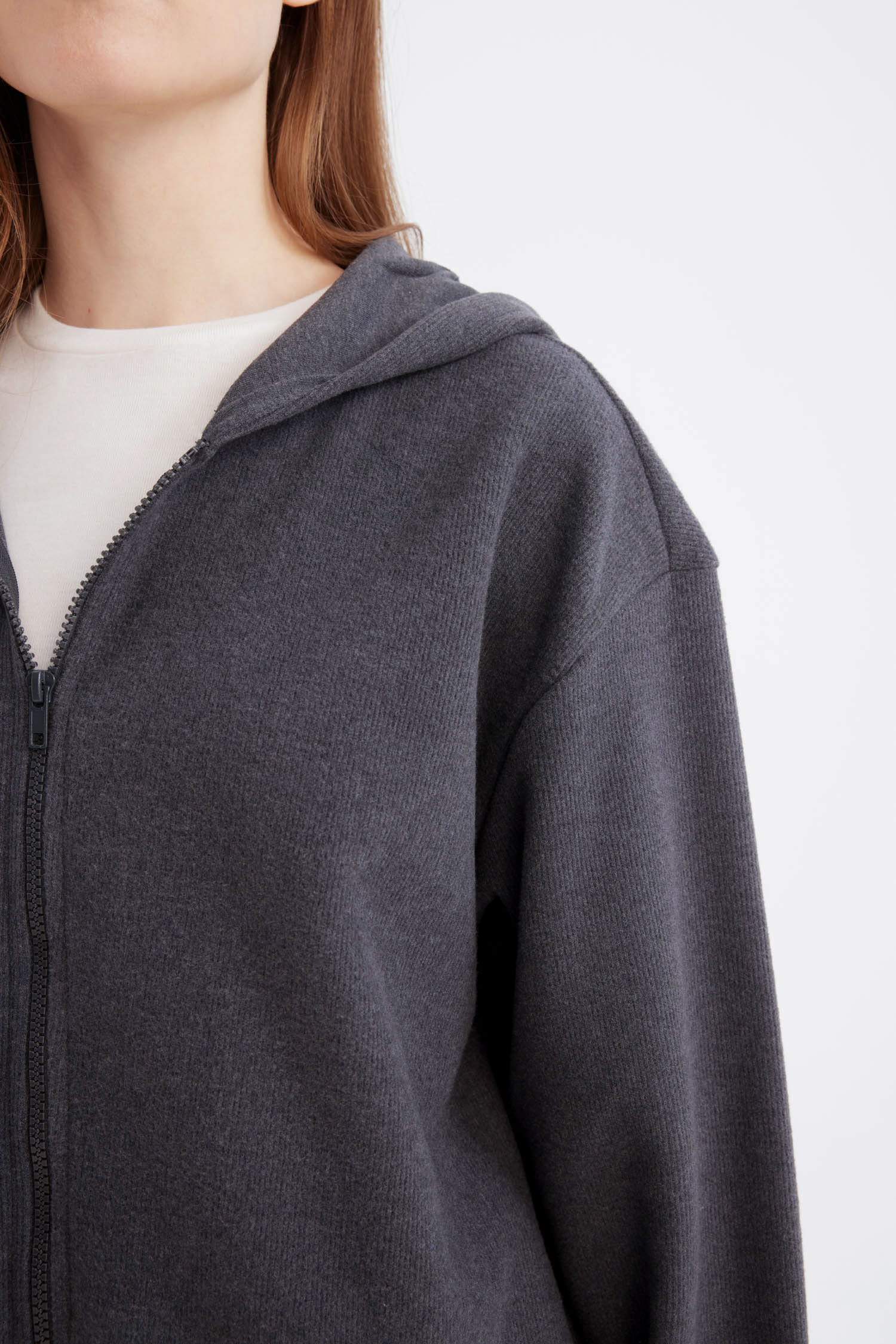 Kapüşonlu Basic Düz Fermuarlı Cepli Selanik Kumaş Uzun Triko Hırka