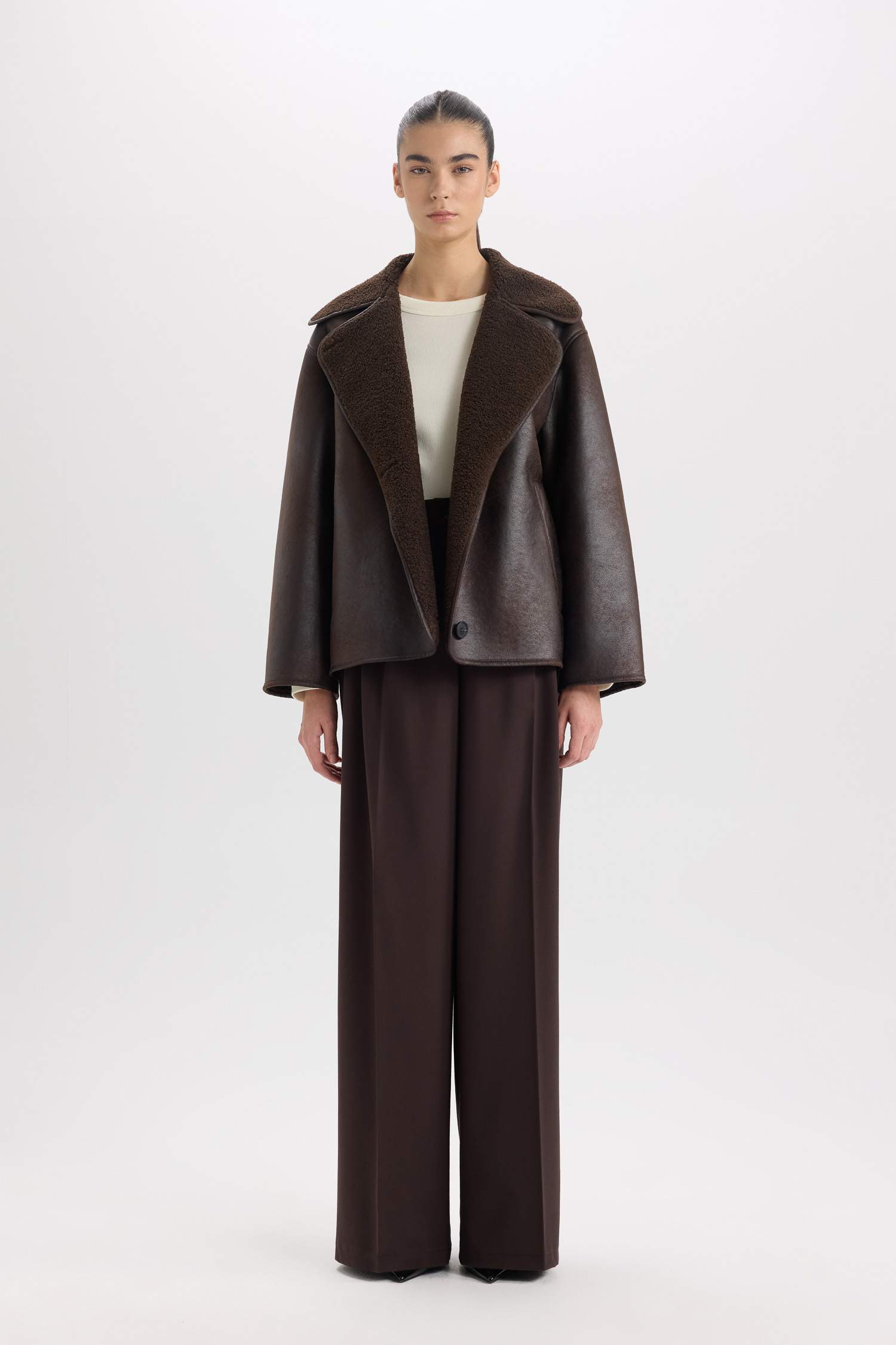 Polo Yaka Pelüş Düğmeli Cepli Astarlı Mevsimlik Suni Deri Ceket Mont