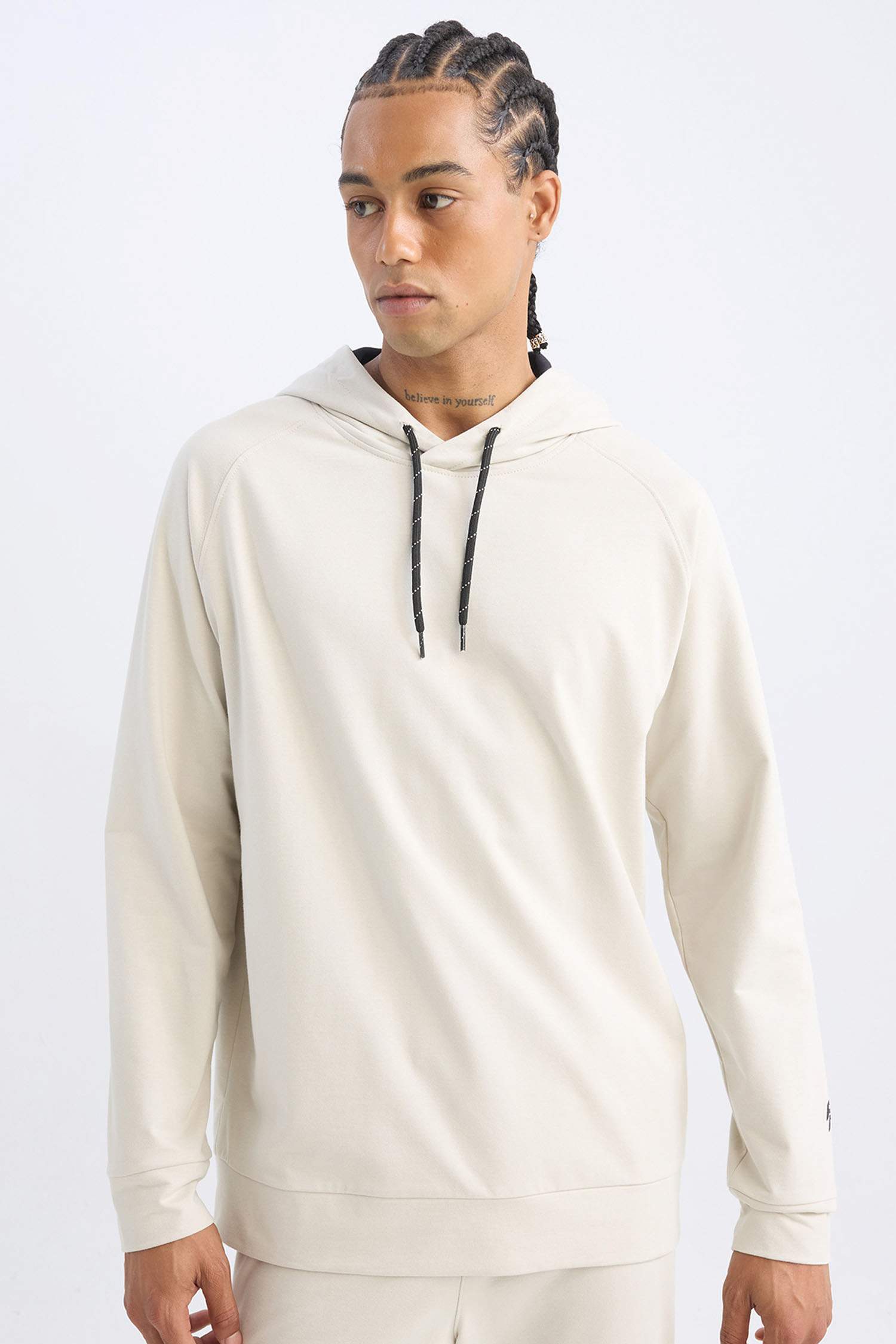 DeFactoFit Standart Fit Kapüşonlu Sporcu Sweatshirt