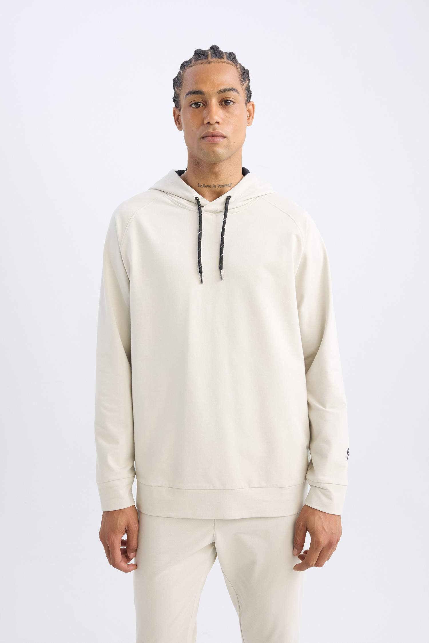 DeFactoFit Standart Fit Kapüşonlu Sporcu Sweatshirt