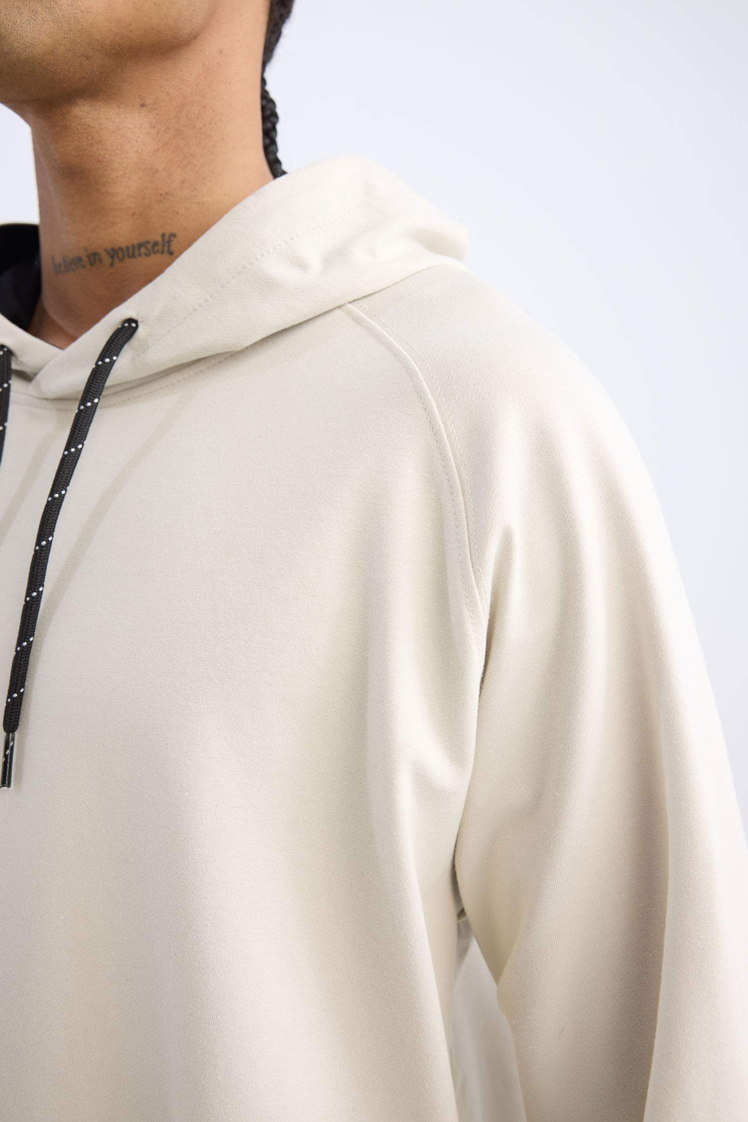 DeFactoFit Standart Fit Kapüşonlu Sporcu Sweatshirt