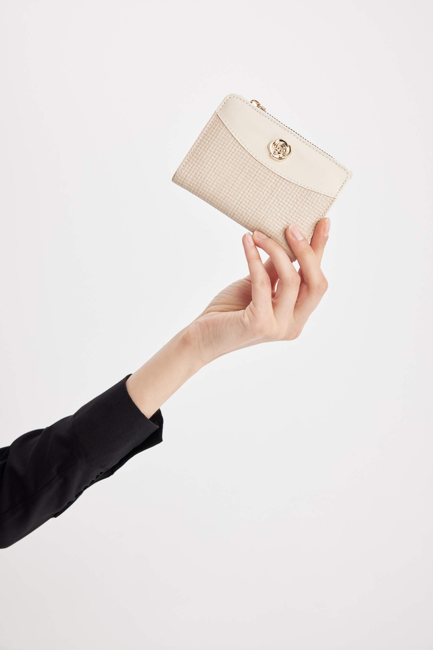 Kadın Toka Detaylı Suni Deri Cüzdan