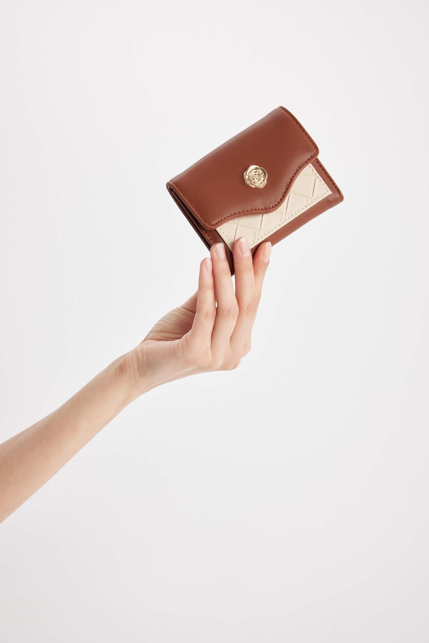 Kadın Kapitone Desenli Suni Deri Cüzdan