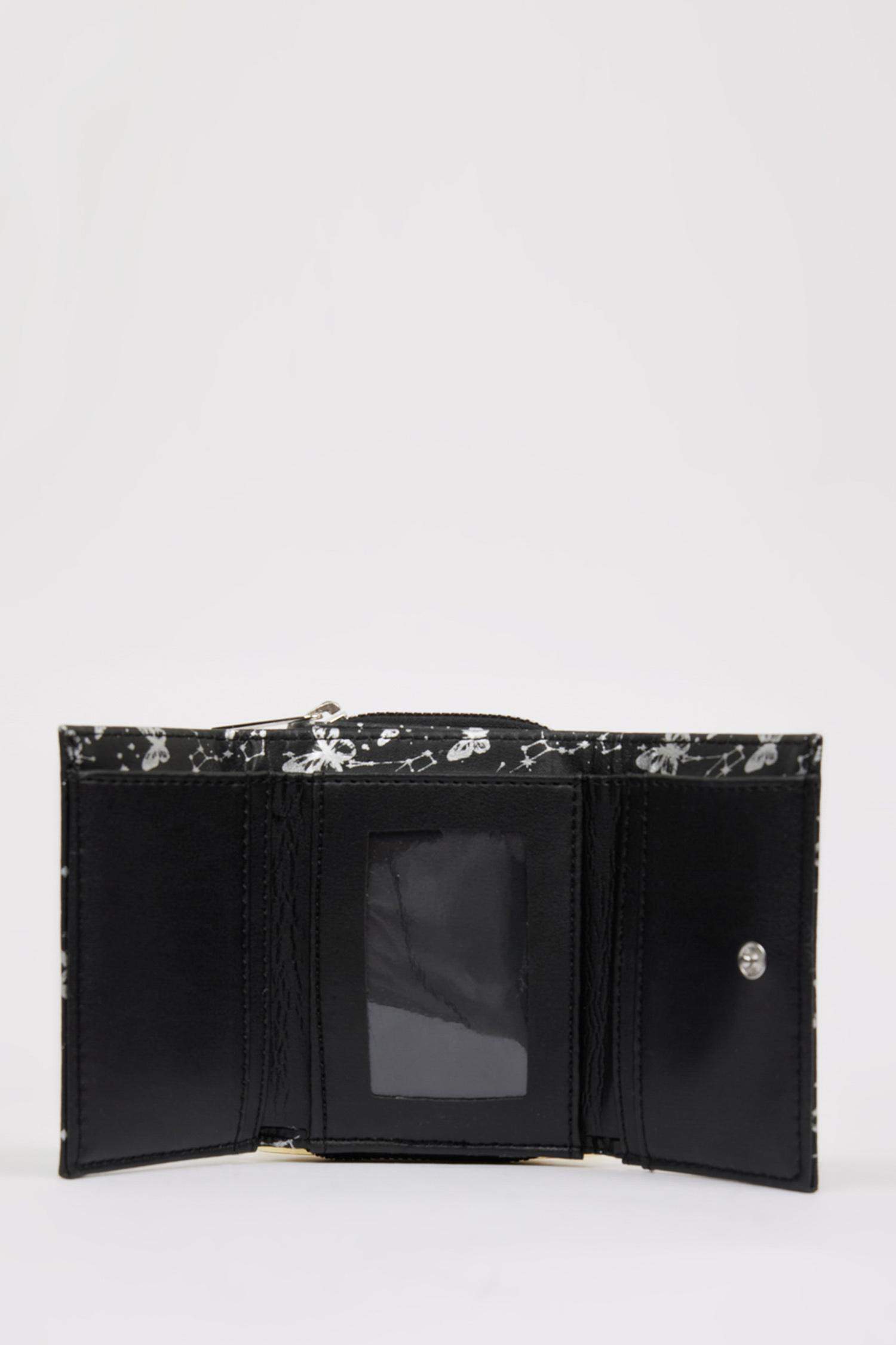 Woman Faux Leather Wallets