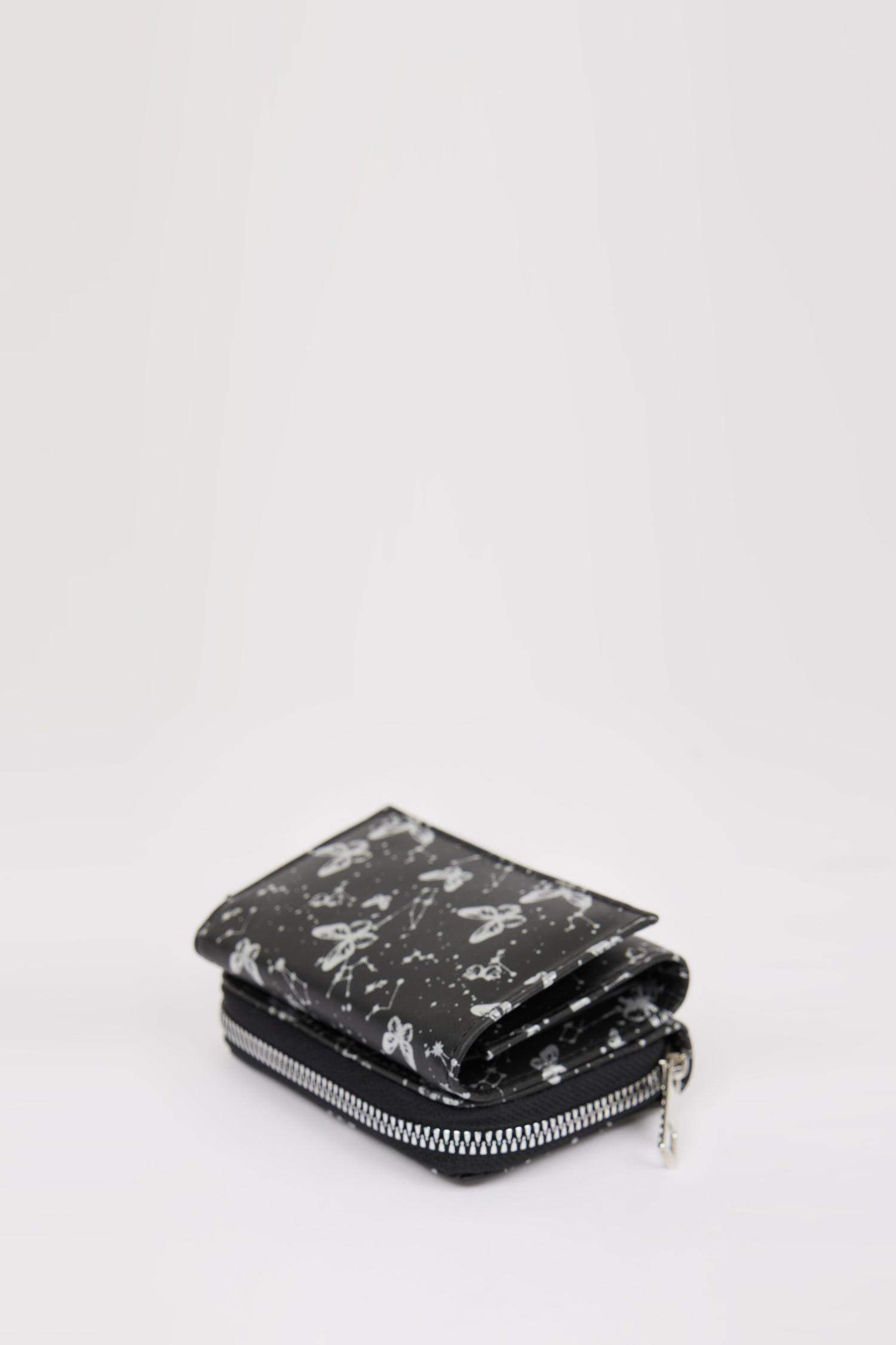 Woman Faux Leather Wallets