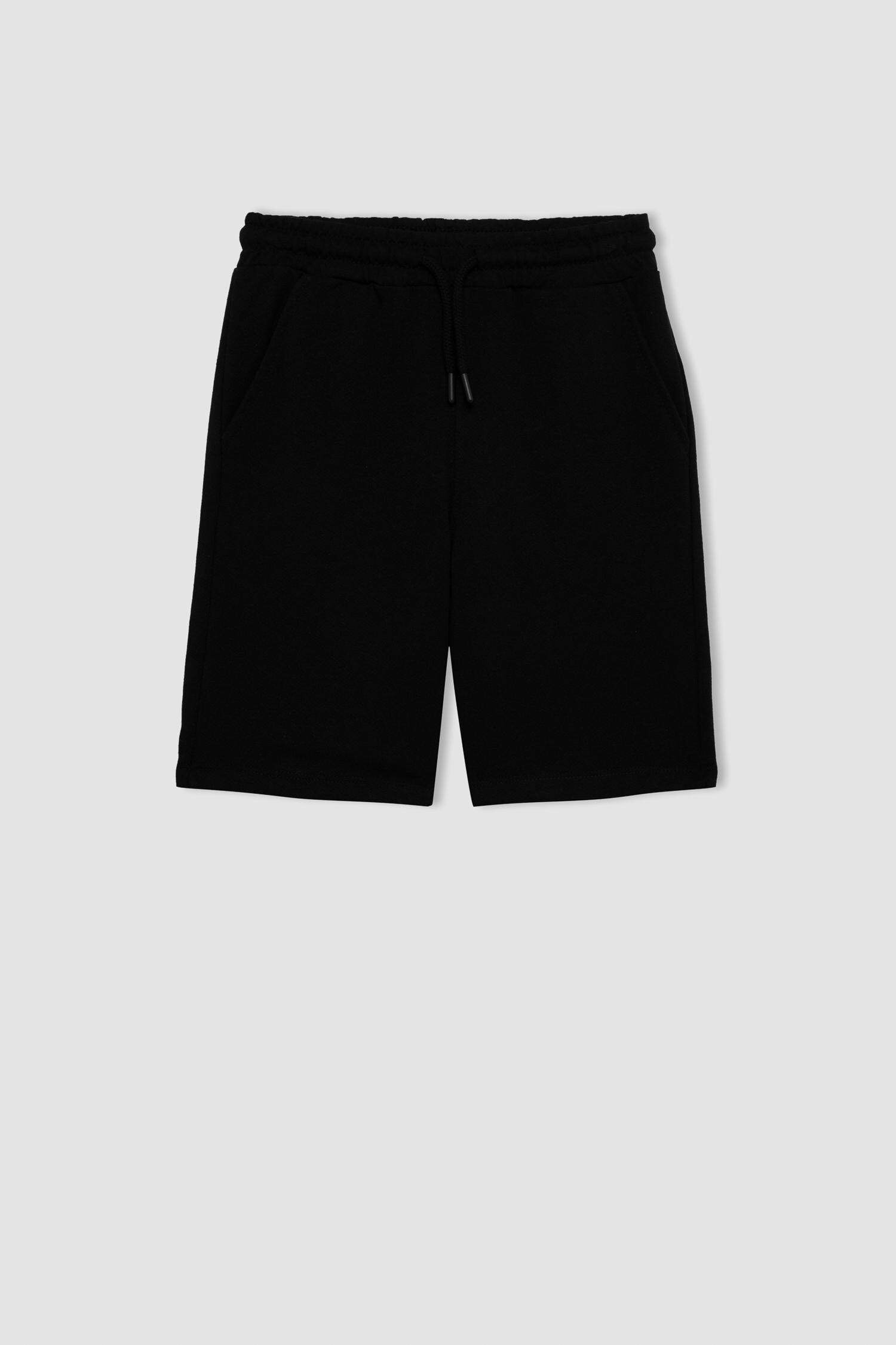 شورت ولادي بيكة قصة عادية