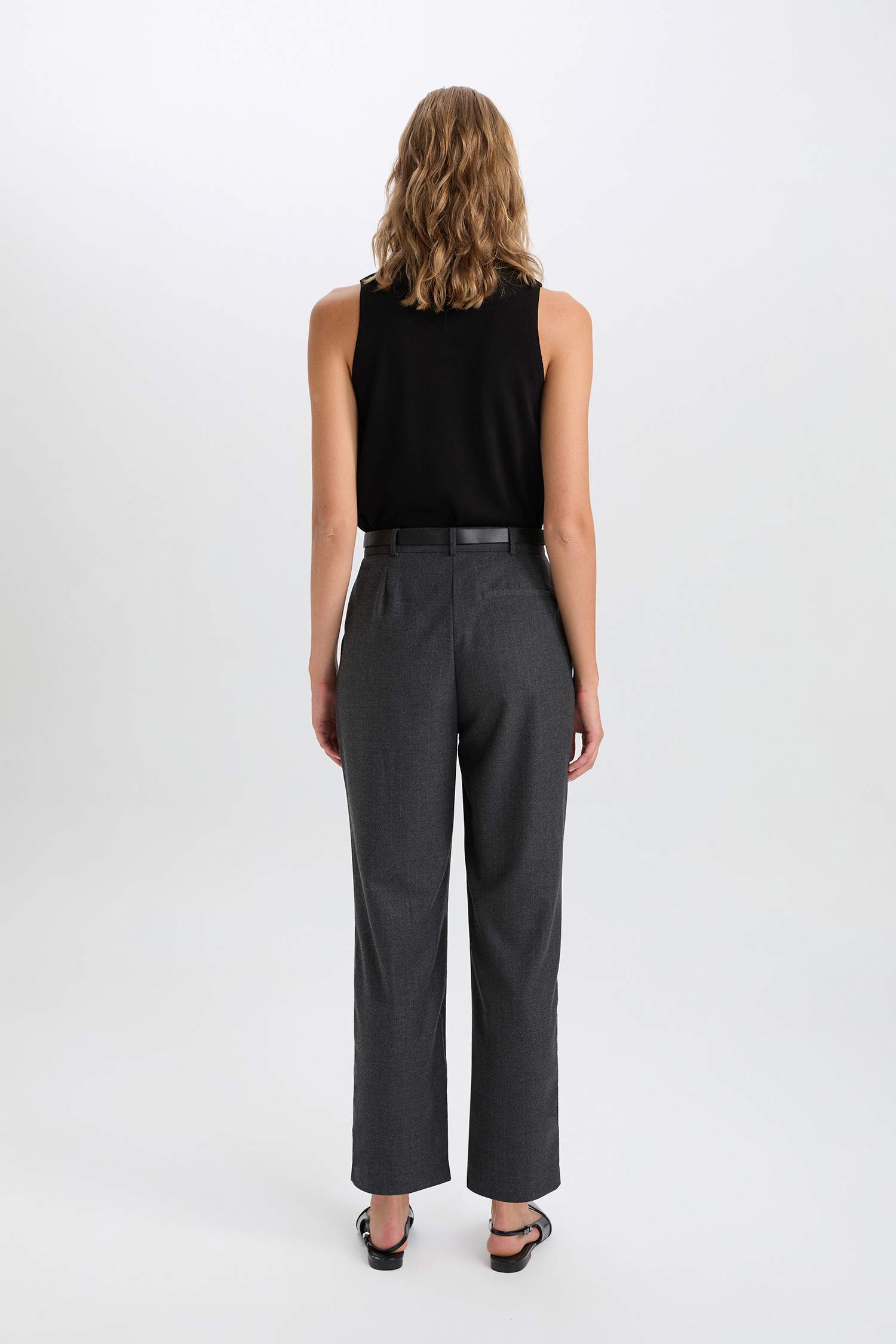 بنطلون برجل واسع وايد ليج وخصر عالي