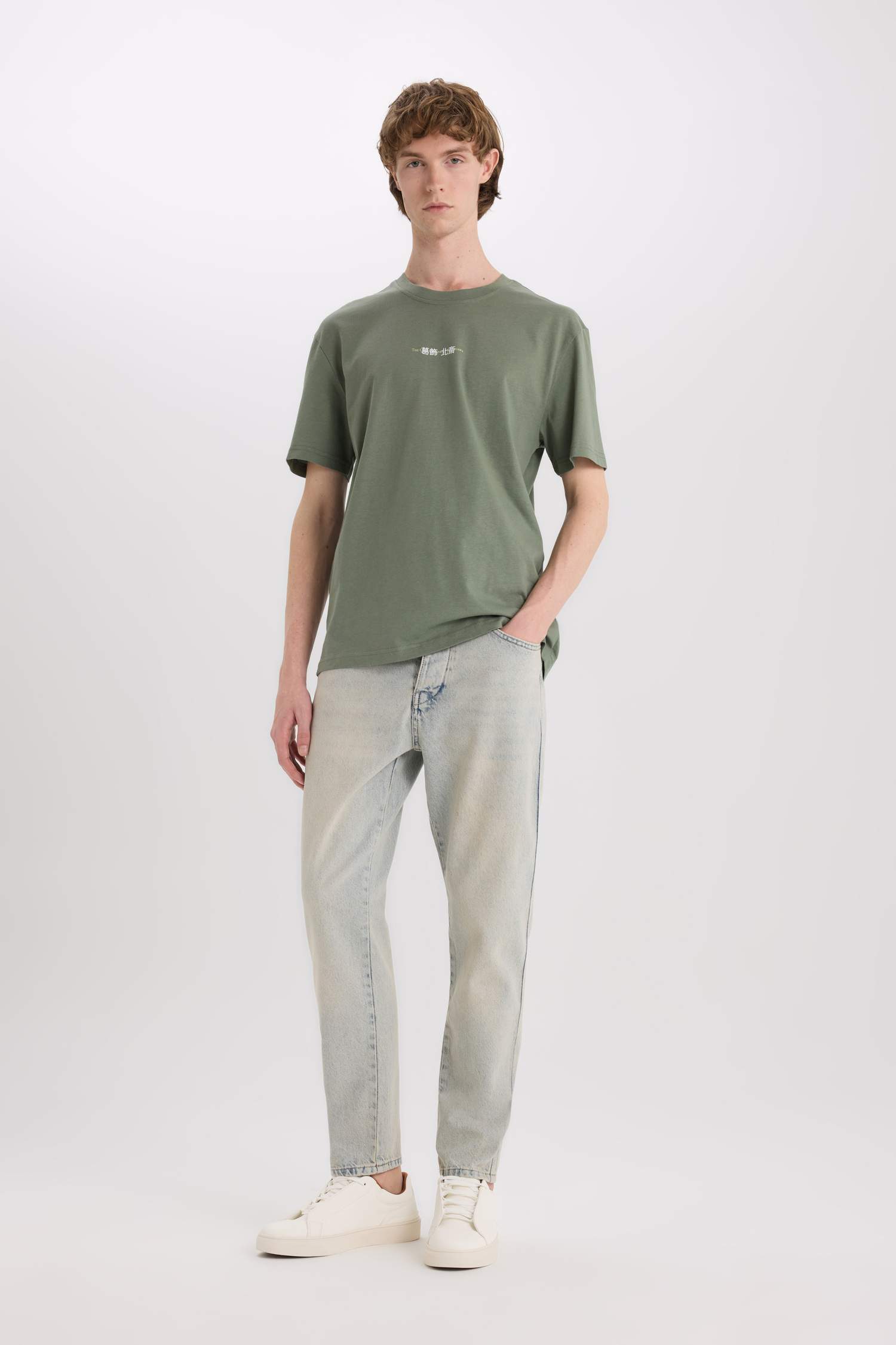 %100 Pamuk Art Hokusai Regular Fit Bisiklet Yaka Sırt Baskılı Kısa Kollu Tişört