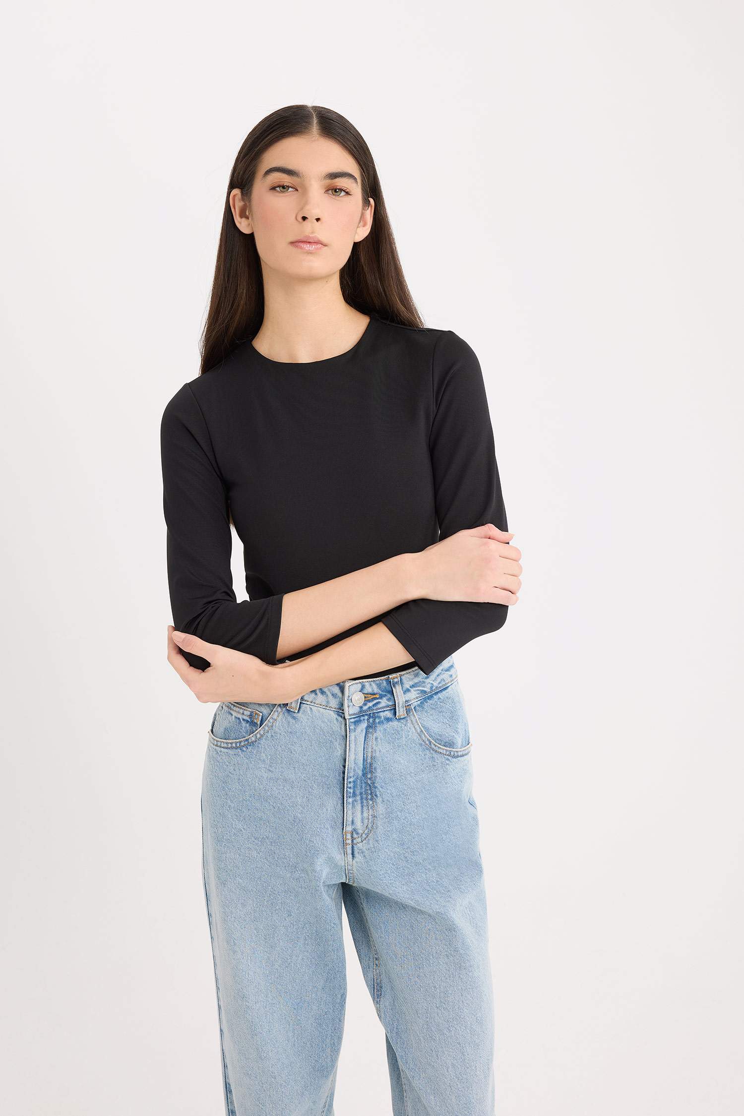 Body basique à manches mi-longues et col rond avec boutons-pression Coupe régulière