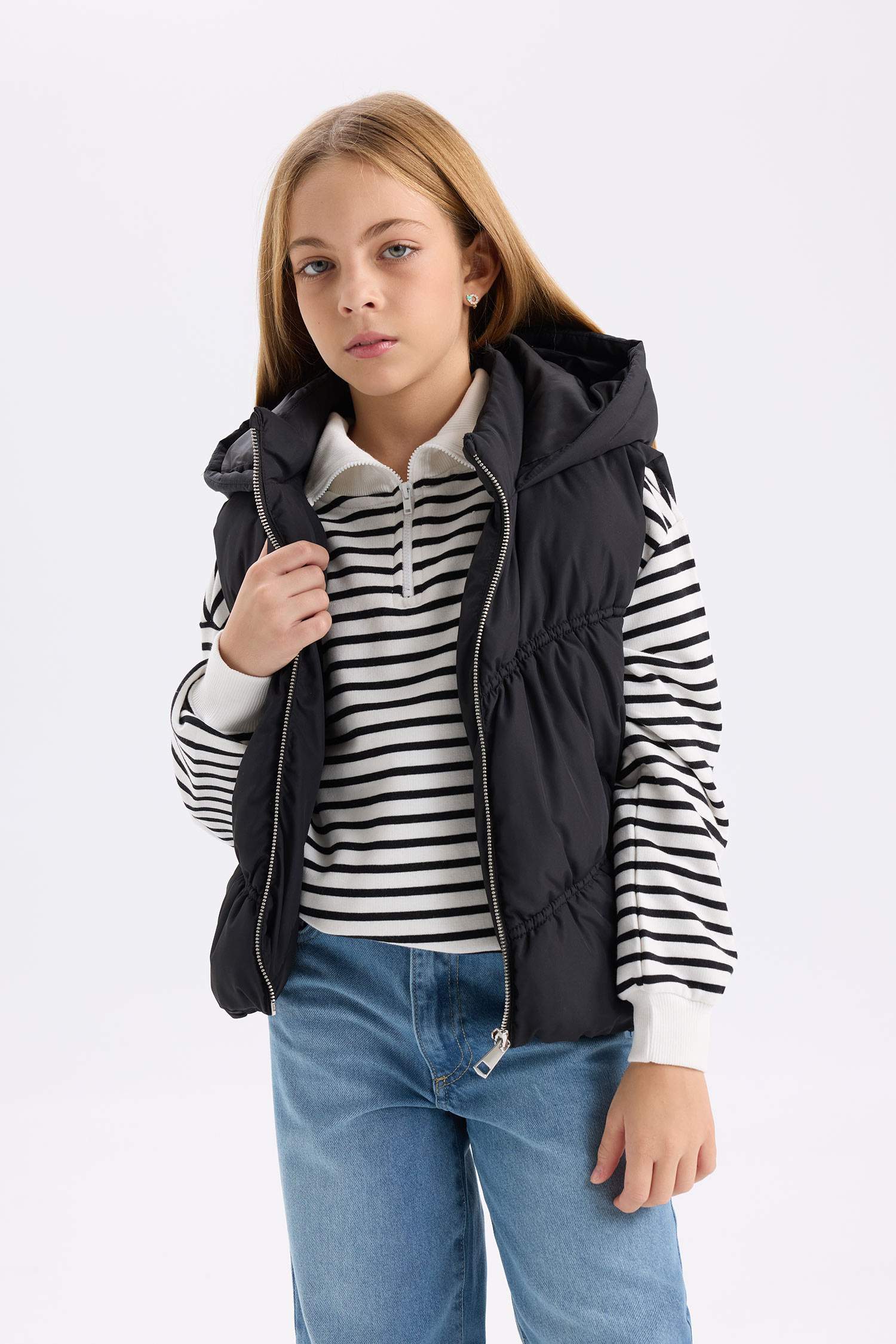 Kız Çocuk Su Geçirmez Kapüşonlu Fermuarlı Şişme Yelek