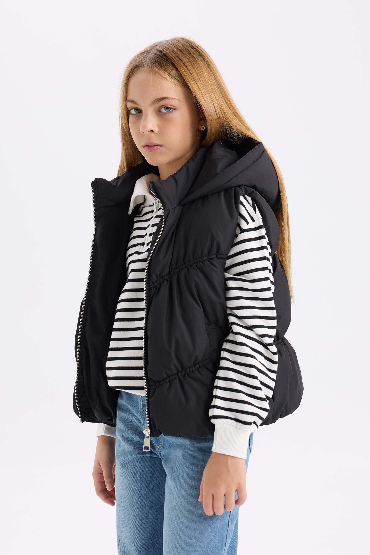 Kız Çocuk Su Geçirmez Kapüşonlu Fermuarlı Şişme Yelek