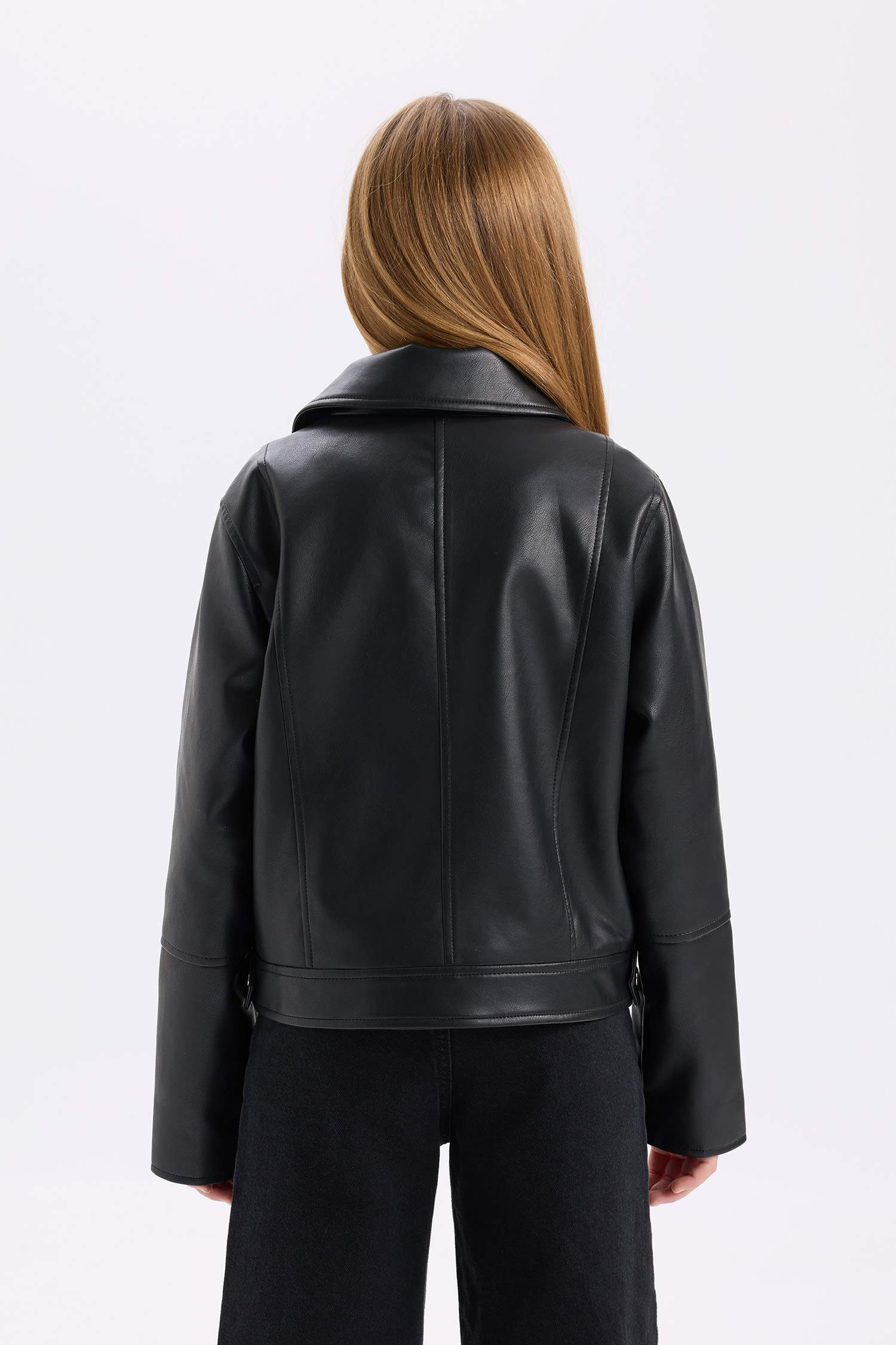 جاكيت بنات من جلد صناعي طارد للماء بسحاب