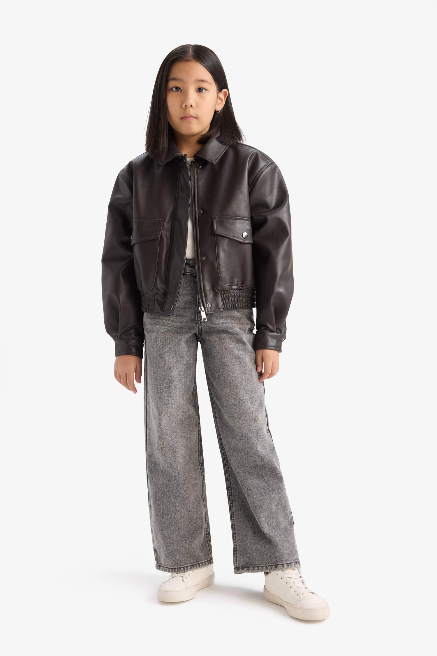 جاكيت بناتي جلد صناعي وتر بروف بسوسته وجيوب