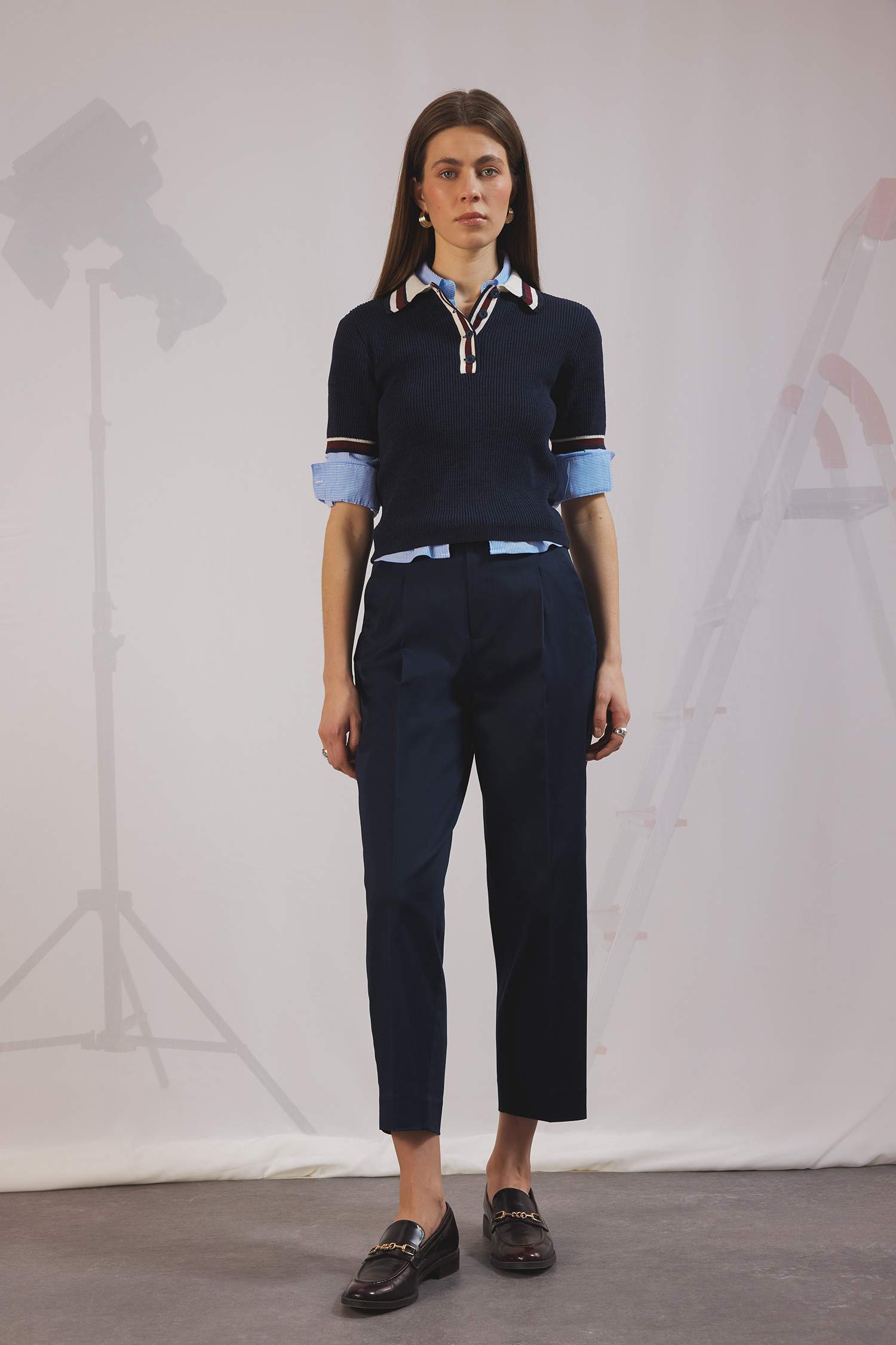 Брюки Tapered Fit с высокой талией и укороченными штанинами