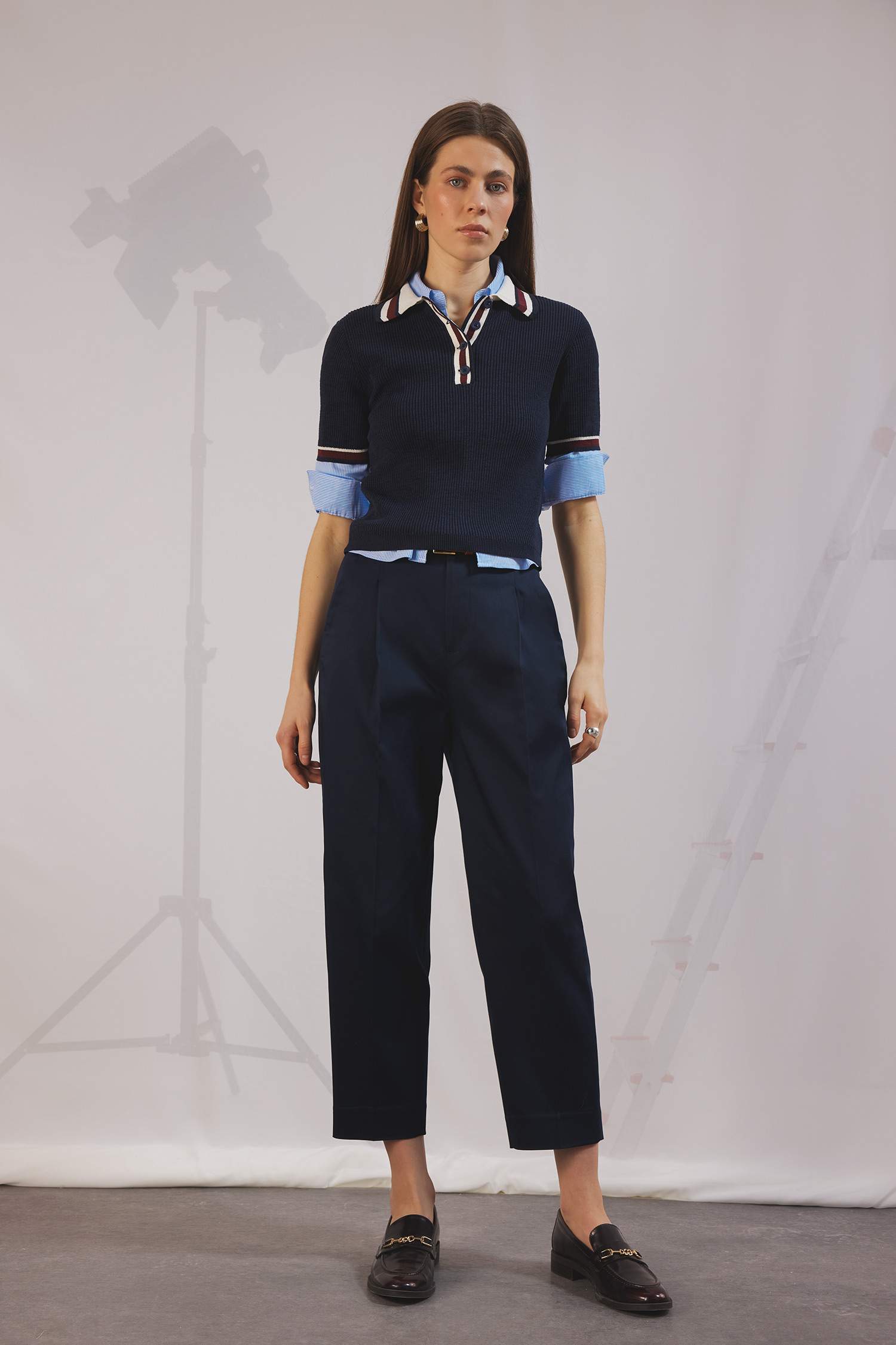 Брюки Tapered Fit с высокой талией и укороченными штанинами