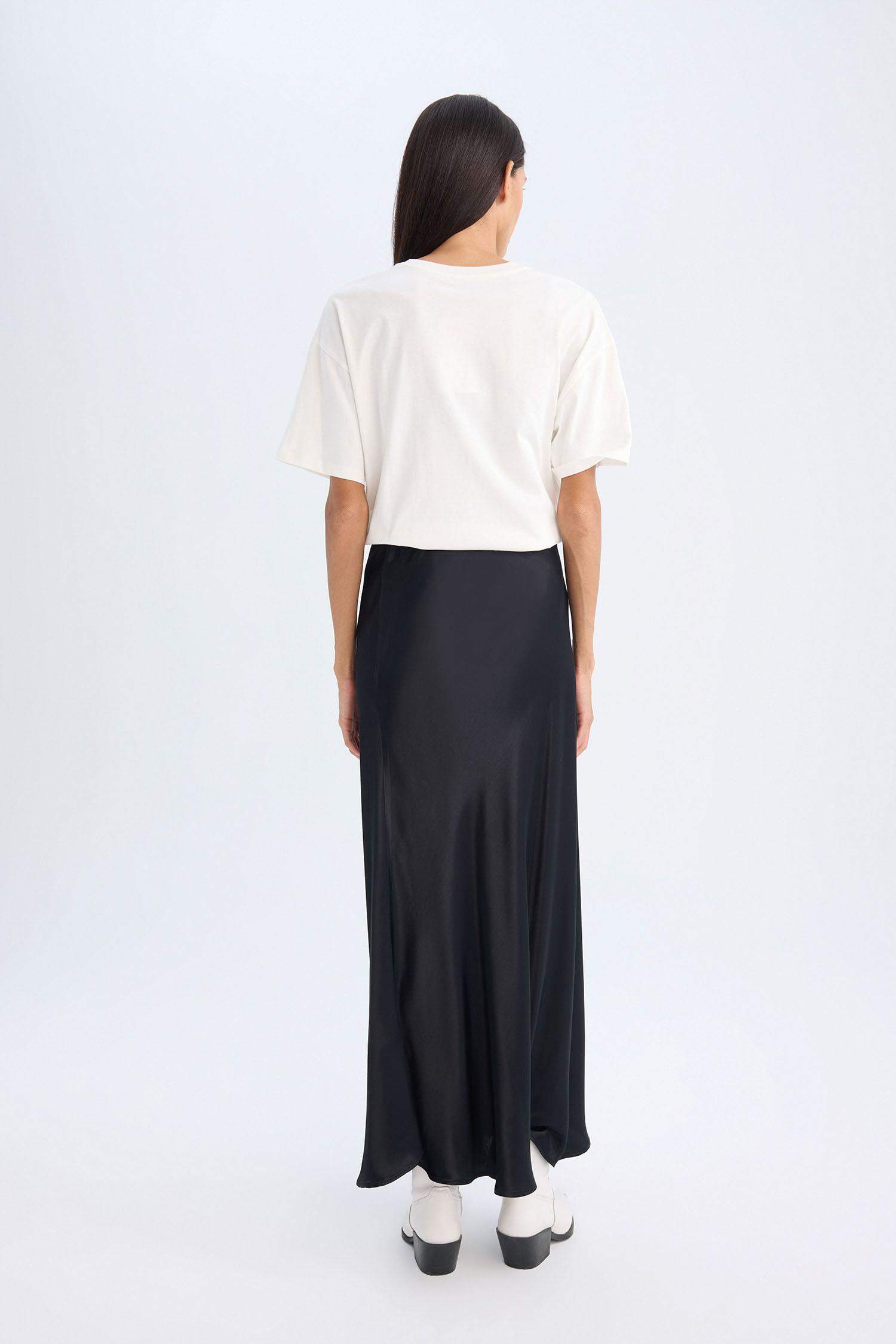 A Kesim Normal Bel Saten Maxi Etek