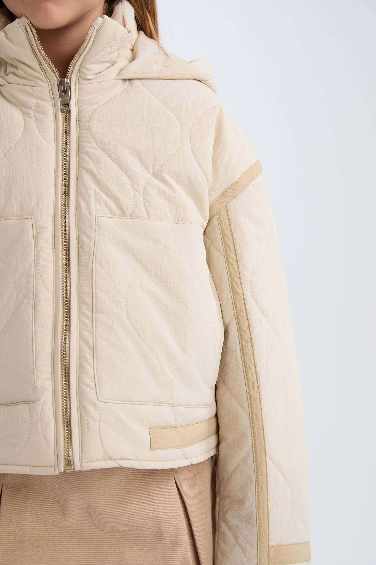 Kız Çocuk Su Geçirmez Kapüşonlu Fermuarlı Cepli Mont