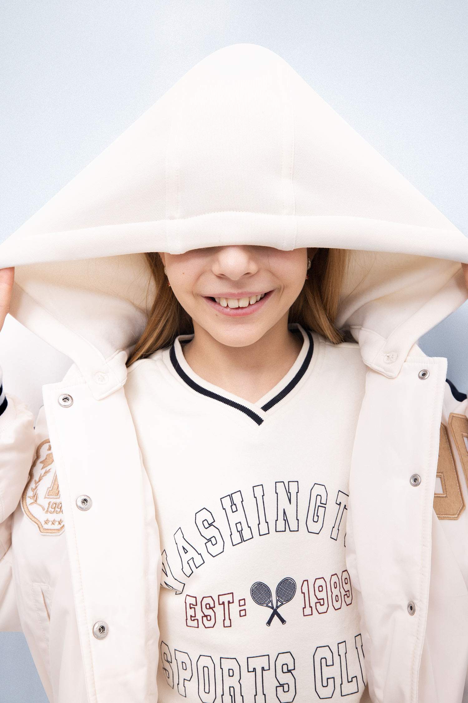 Kız Çocuk Su Geçirmez Şişme Bomber Mont Kapüşonlu Kolej Yaka Nakışlı Cepli