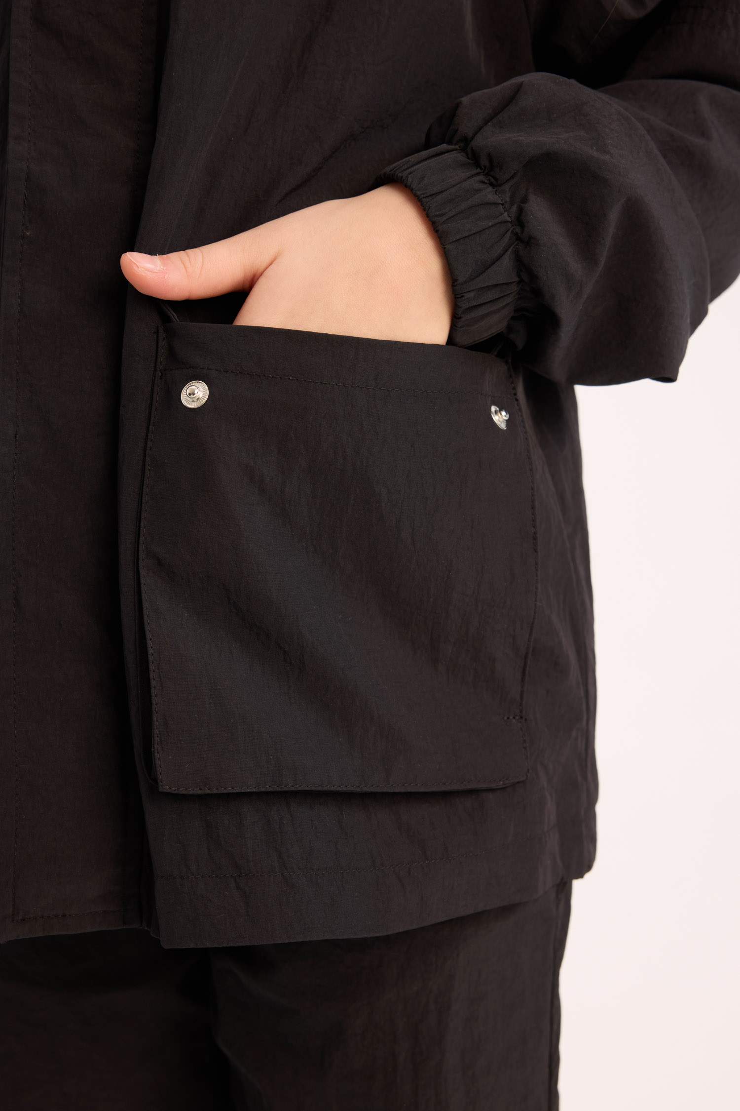 Kız Çocuk Su Geçirmez Kapüşonlu Fermuarlı Çıtçıtlı Cepli Yağmurluk