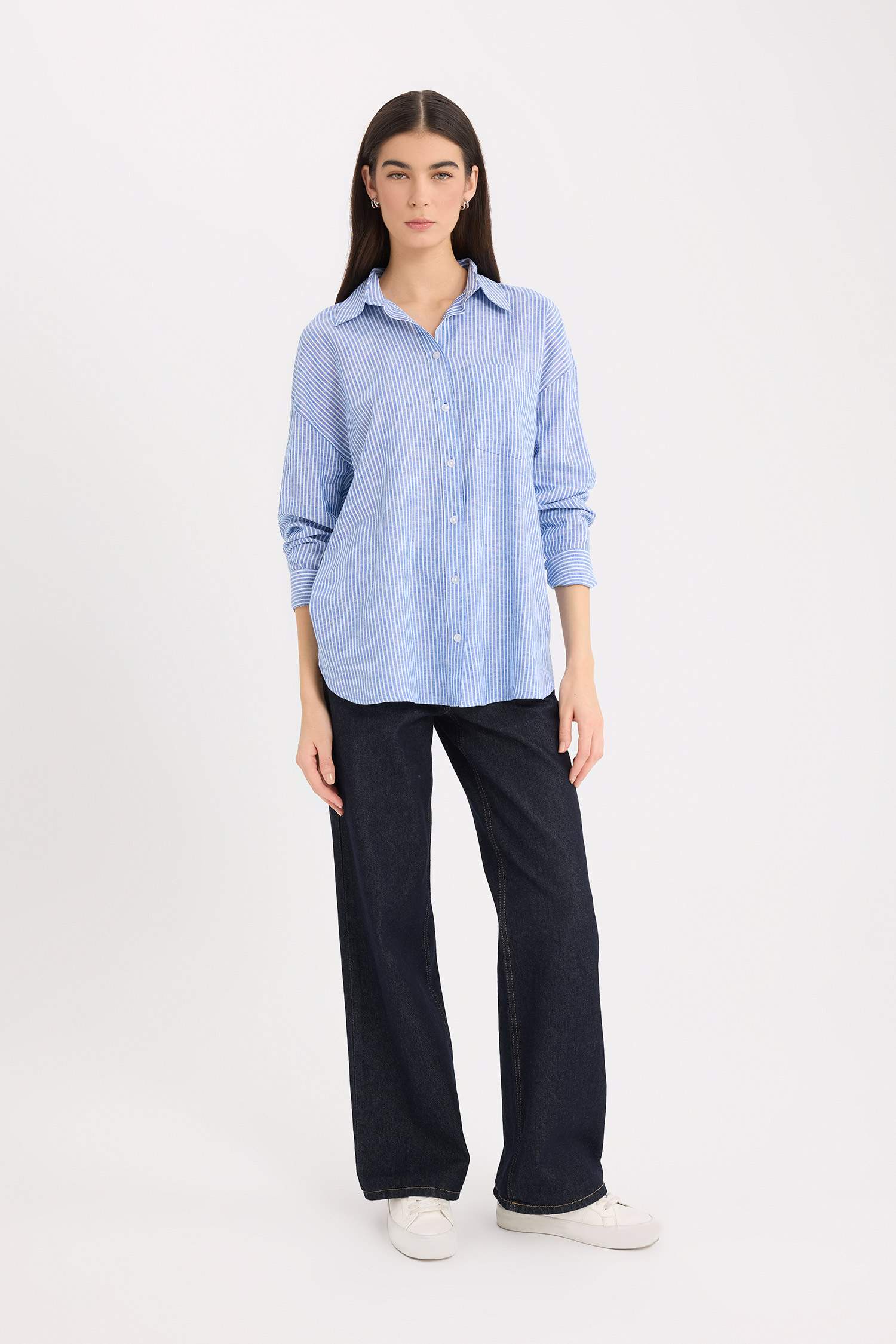 Oversize просторная льняная рубашка с длинными рукавами