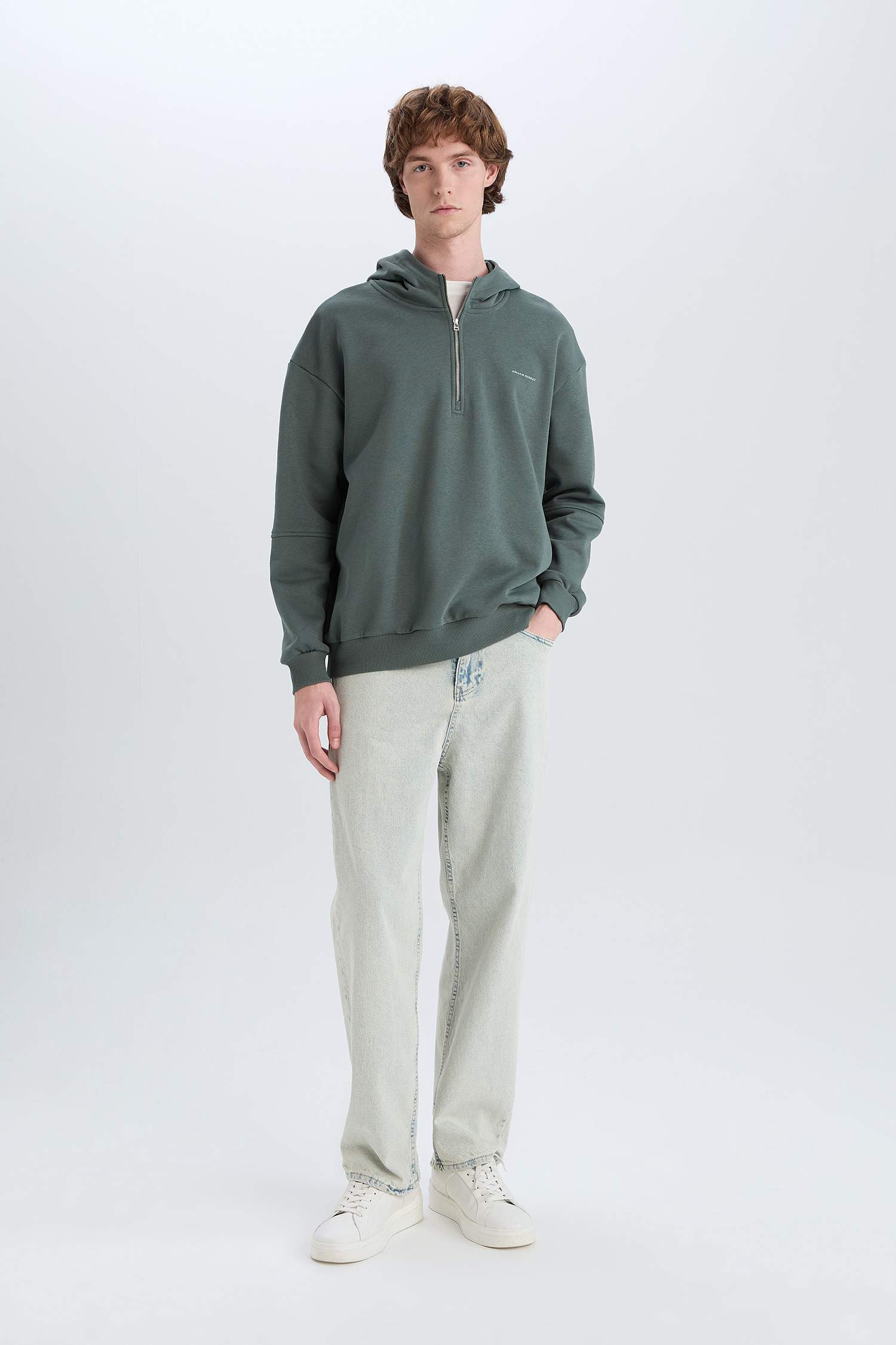 سويت شيرت اوفر سايز بغطاء للرأس