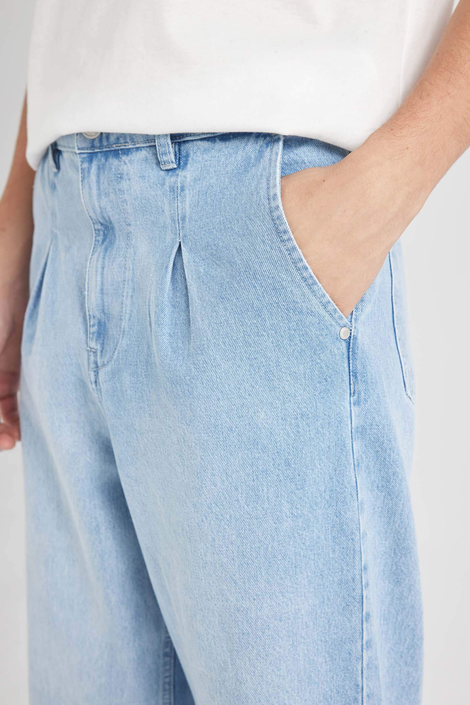 Джинсы с широкими брючинами Balloon Fit