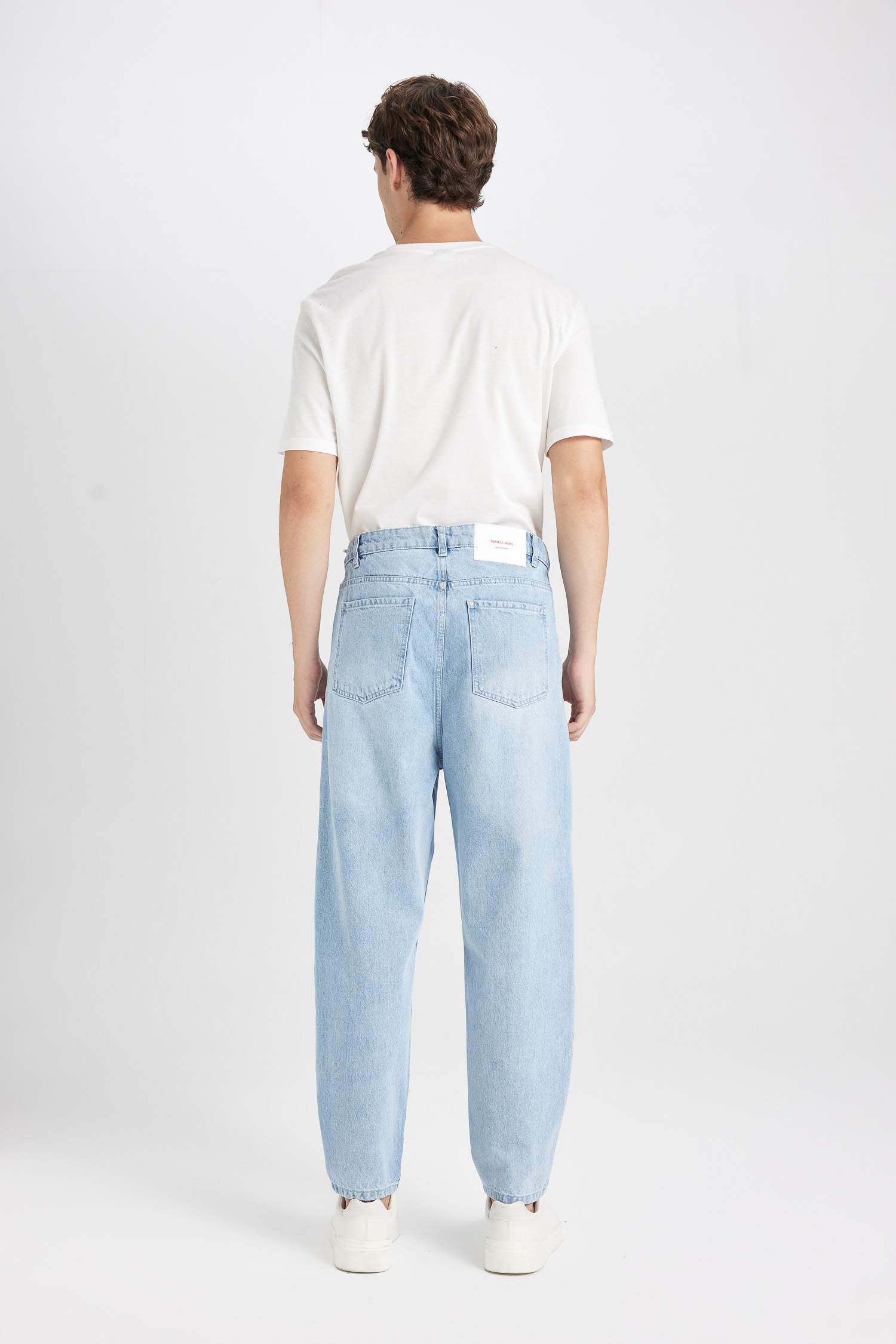 Джинсы с широкими брючинами Balloon Fit