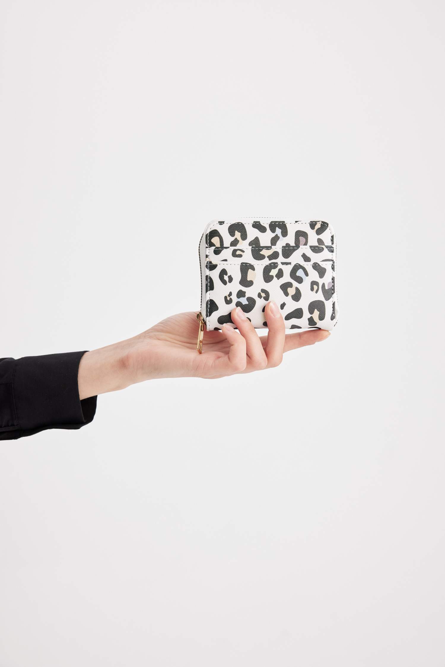 Woman Faux Leather Wallets