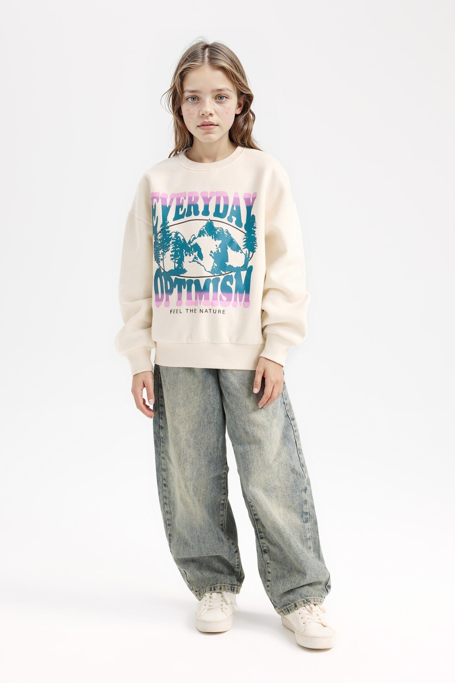 Kız Çocuk Relax Fit Bisiklet Yaka Baskılı Sweatshirt