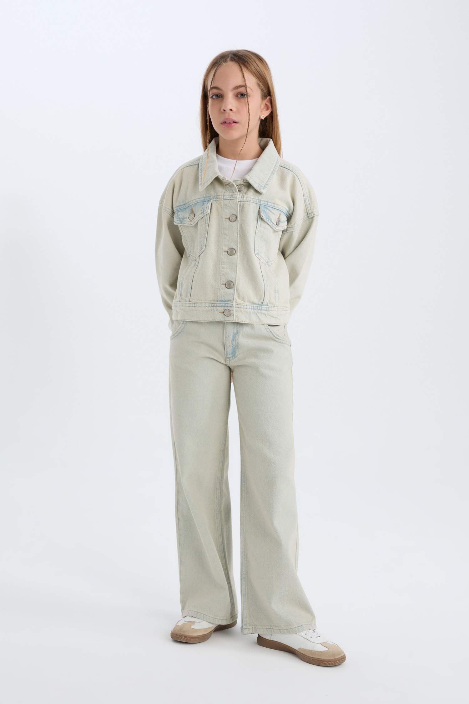 جاكيت جينز بناتي