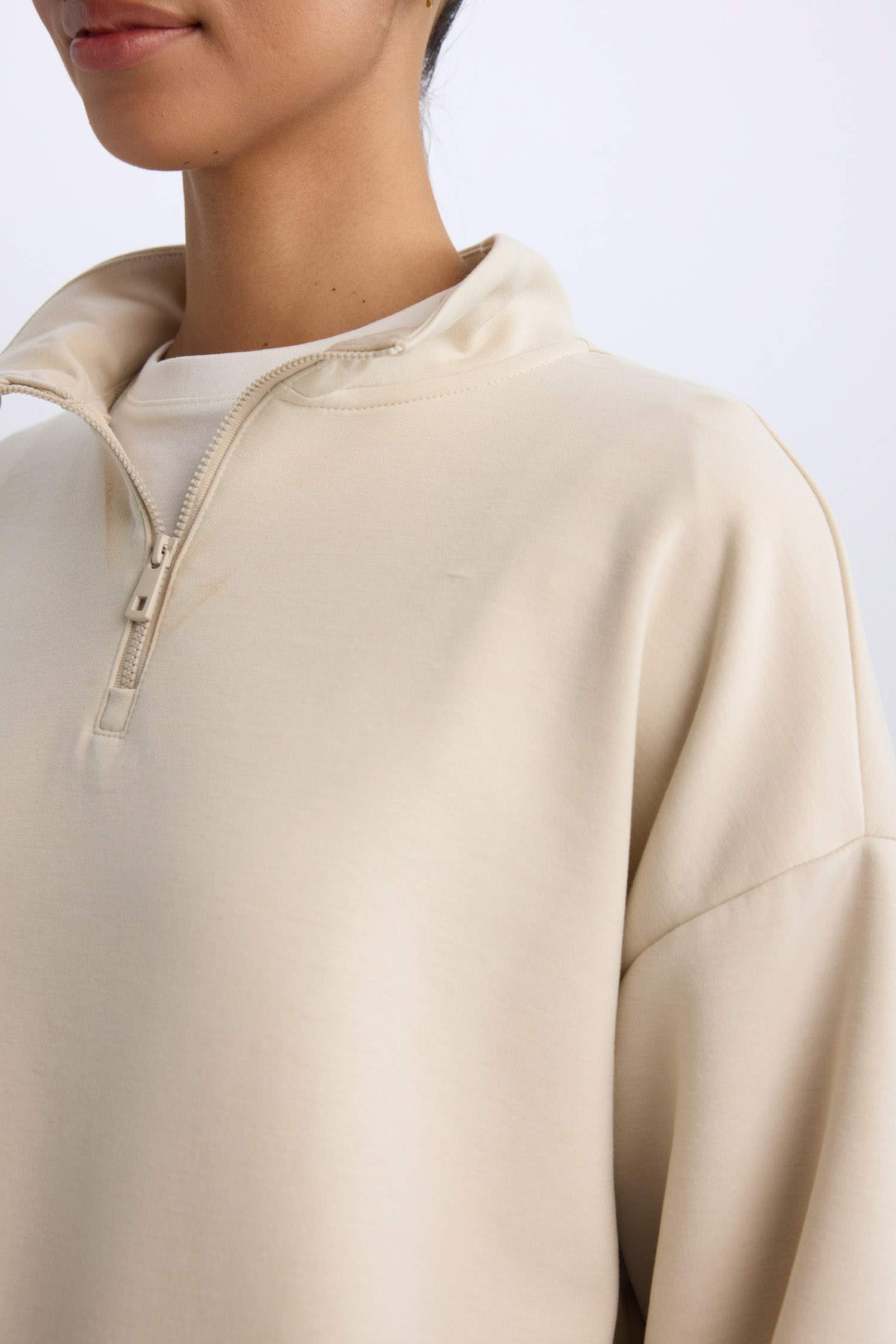 Standart Fit Yarım Fermuarlı Skuba Dalgıç Kumaş Sporcu Sweatshirt