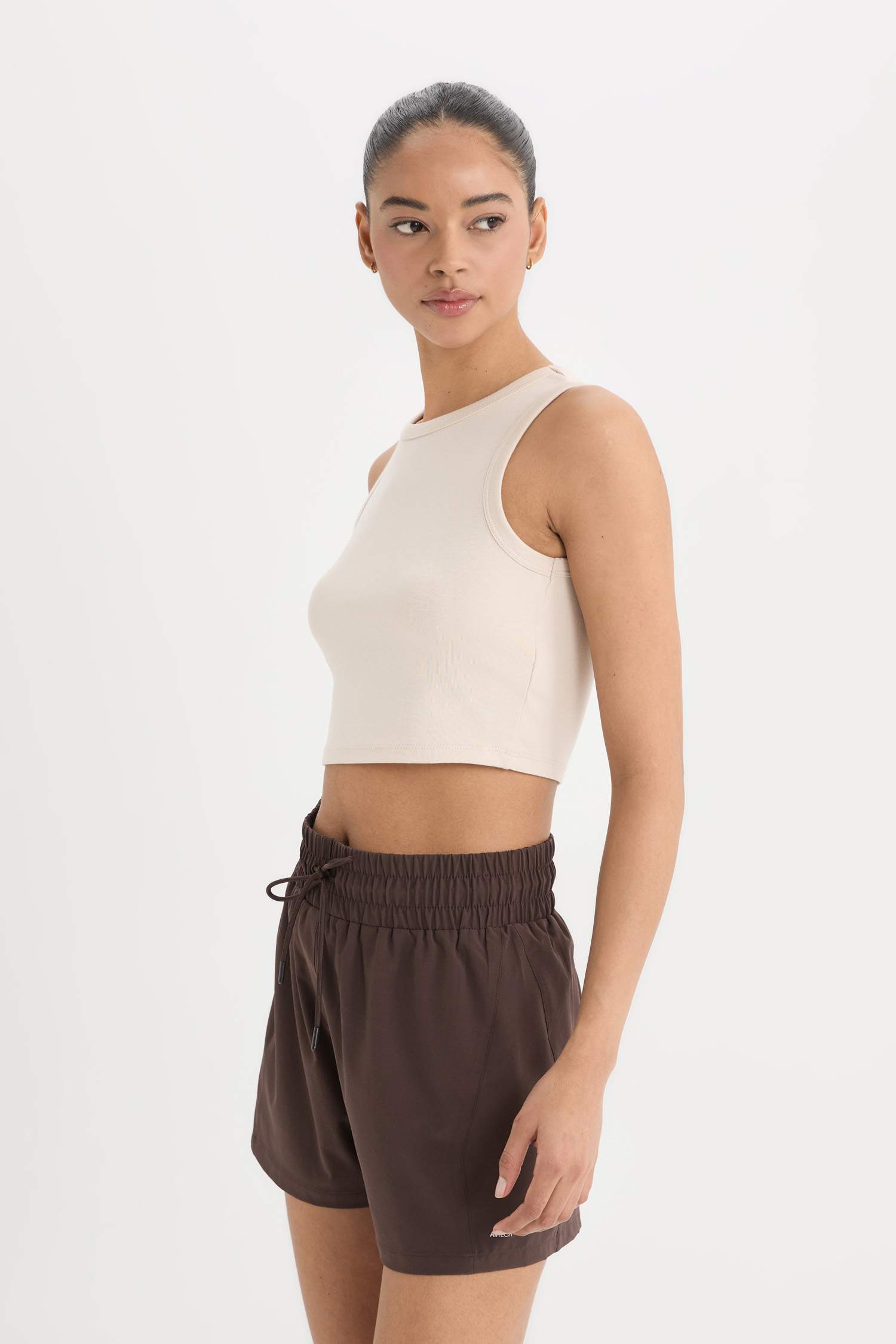 تانك توب رياضي قصة عادية برقبة مستديرة من DeFactoFit