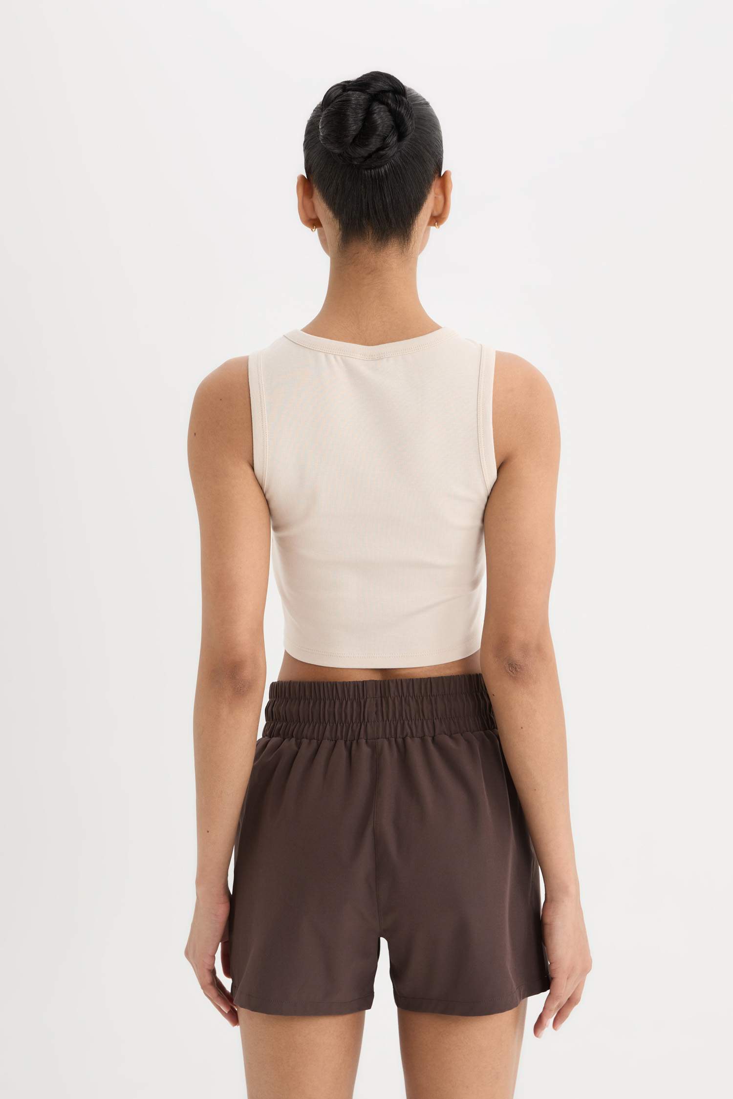 تانك توب رياضي قصة عادية برقبة مستديرة من DeFactoFit