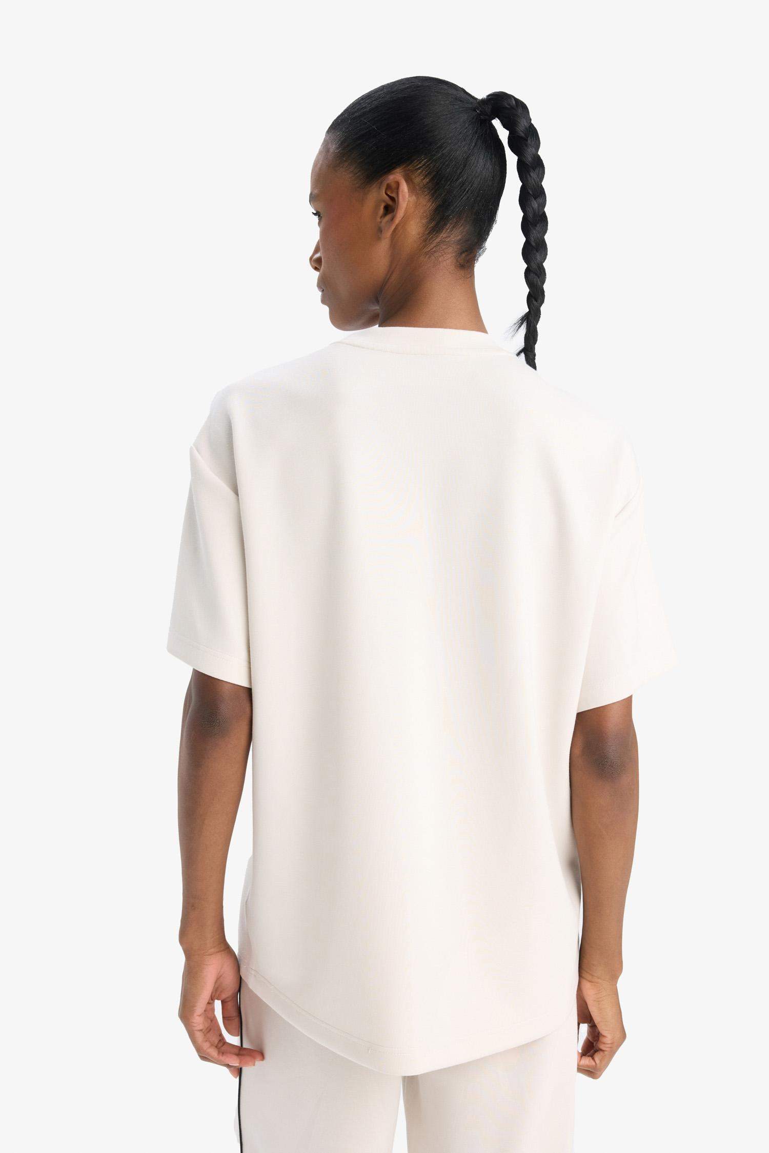 DeFactoFit Oversize Geniş Kalıp Bisiklet Yaka Modal Kısa Kollu Tişört