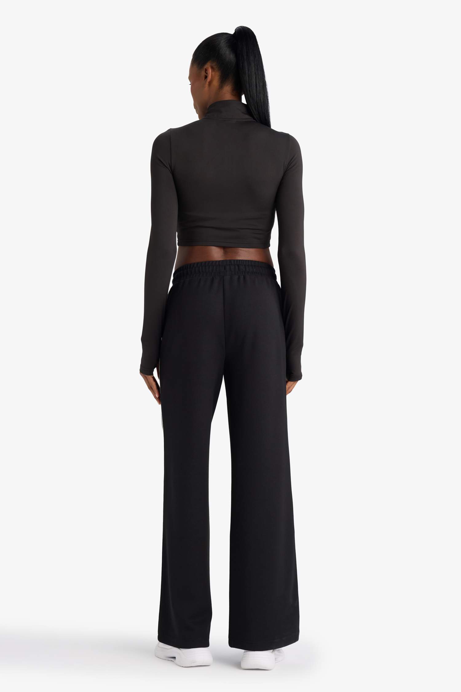 بنطرون رياضي منسوج برجل واسع وايد ليج