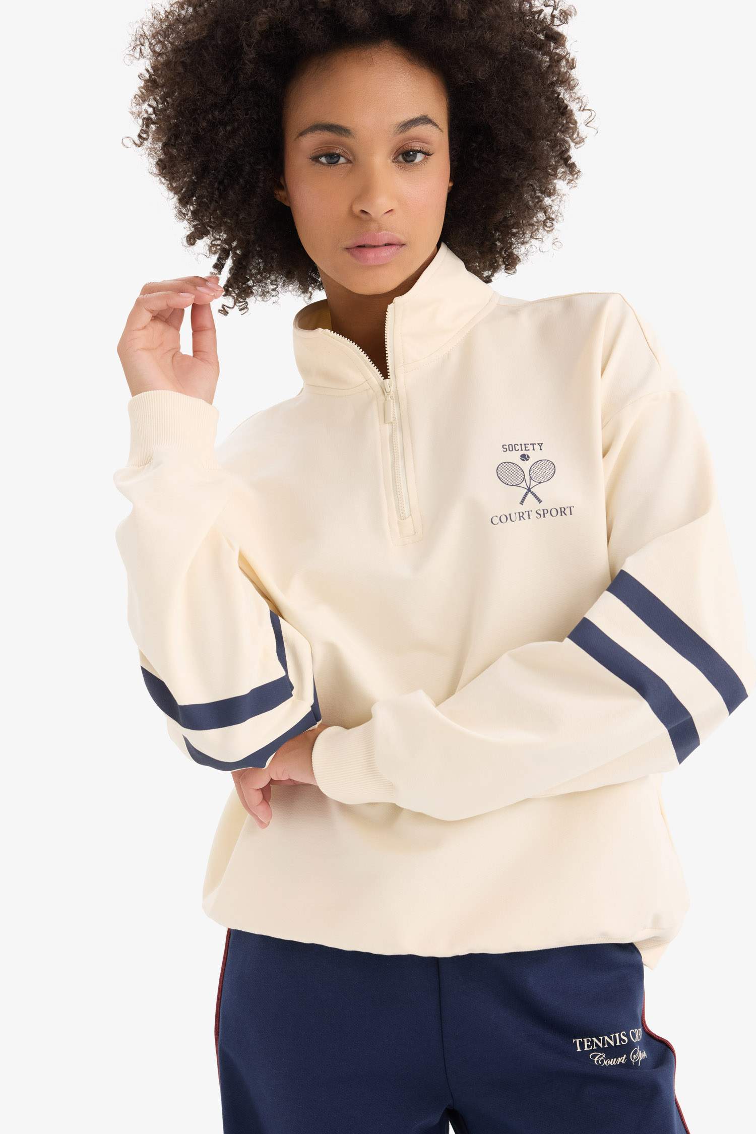 Oversize Geniş Kalıp Yarım Fermuarlı Baskılı Sporcu Sweatshirt