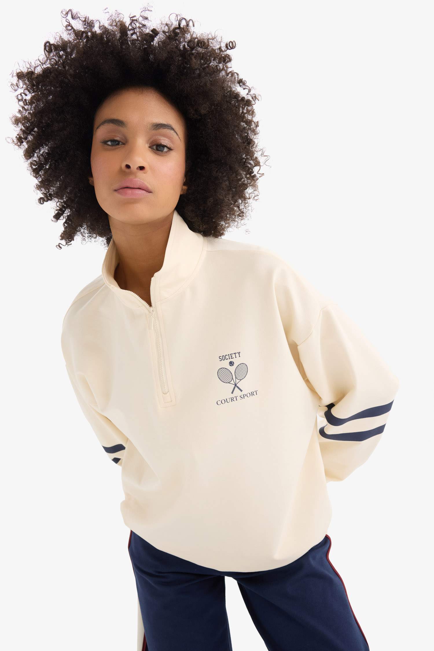 Oversize Geniş Kalıp Yarım Fermuarlı Baskılı Sporcu Sweatshirt