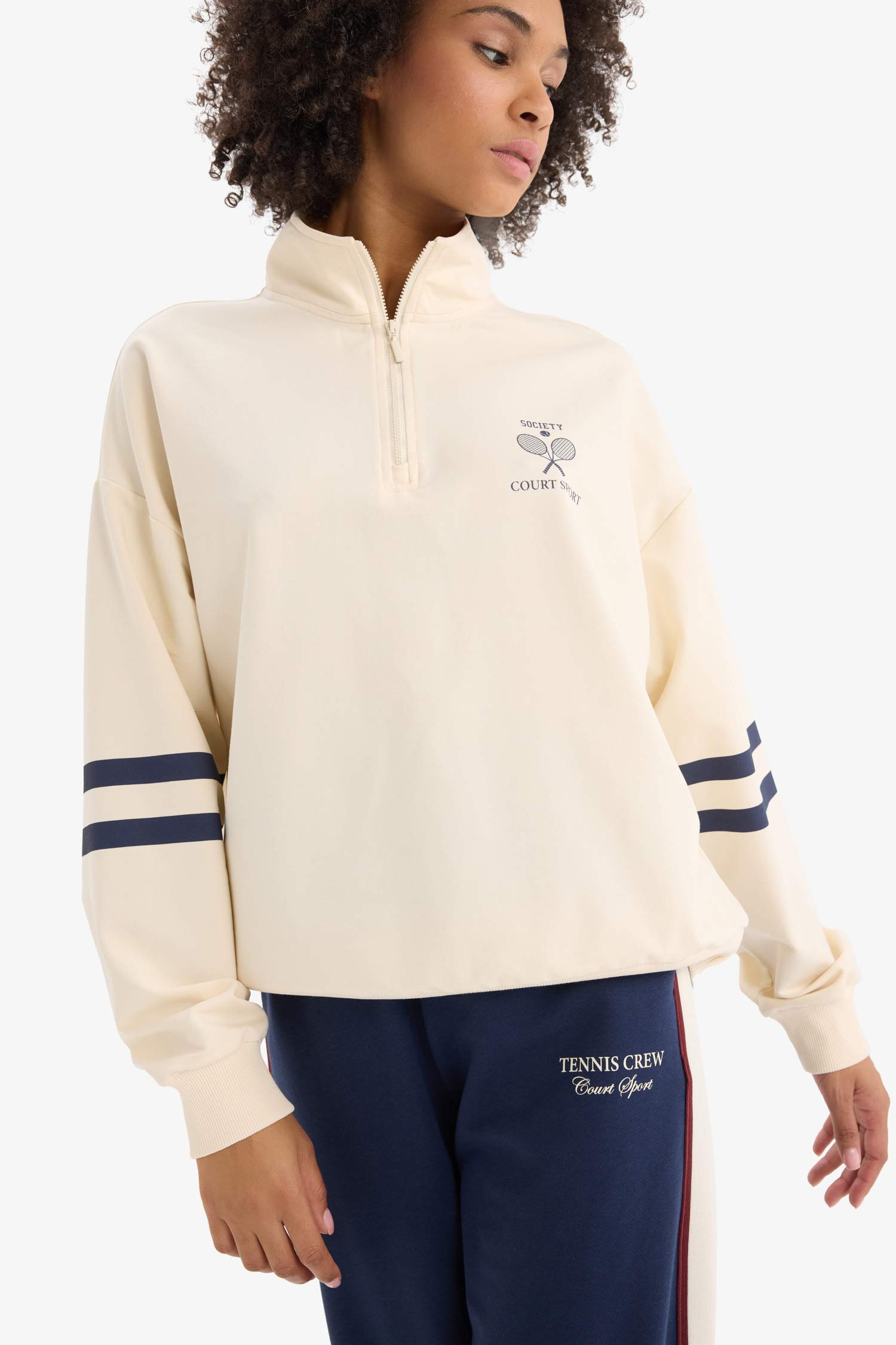 Oversize Geniş Kalıp Yarım Fermuarlı Baskılı Sporcu Sweatshirt