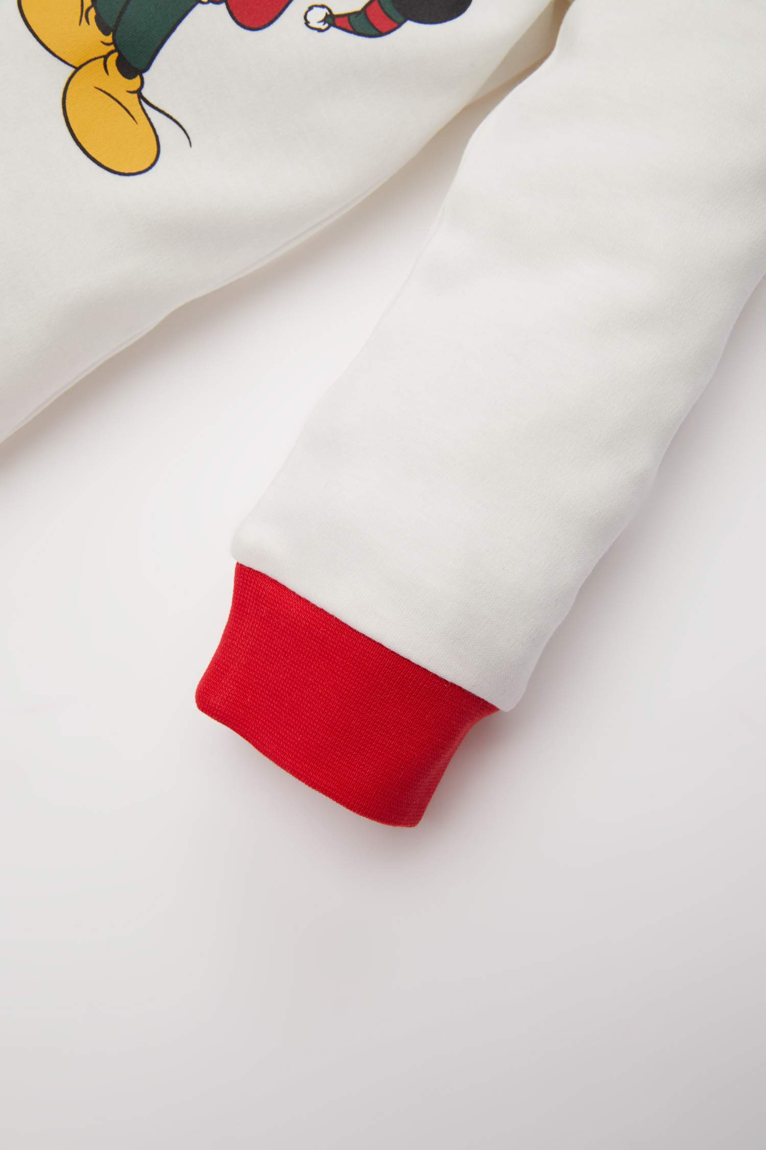 Erkek Bebek Disney Mickey & Minnie Yılbaşı Temalı Pijama Takımı Uzun Kollu Üst Beli Lastikli Uzun Alt