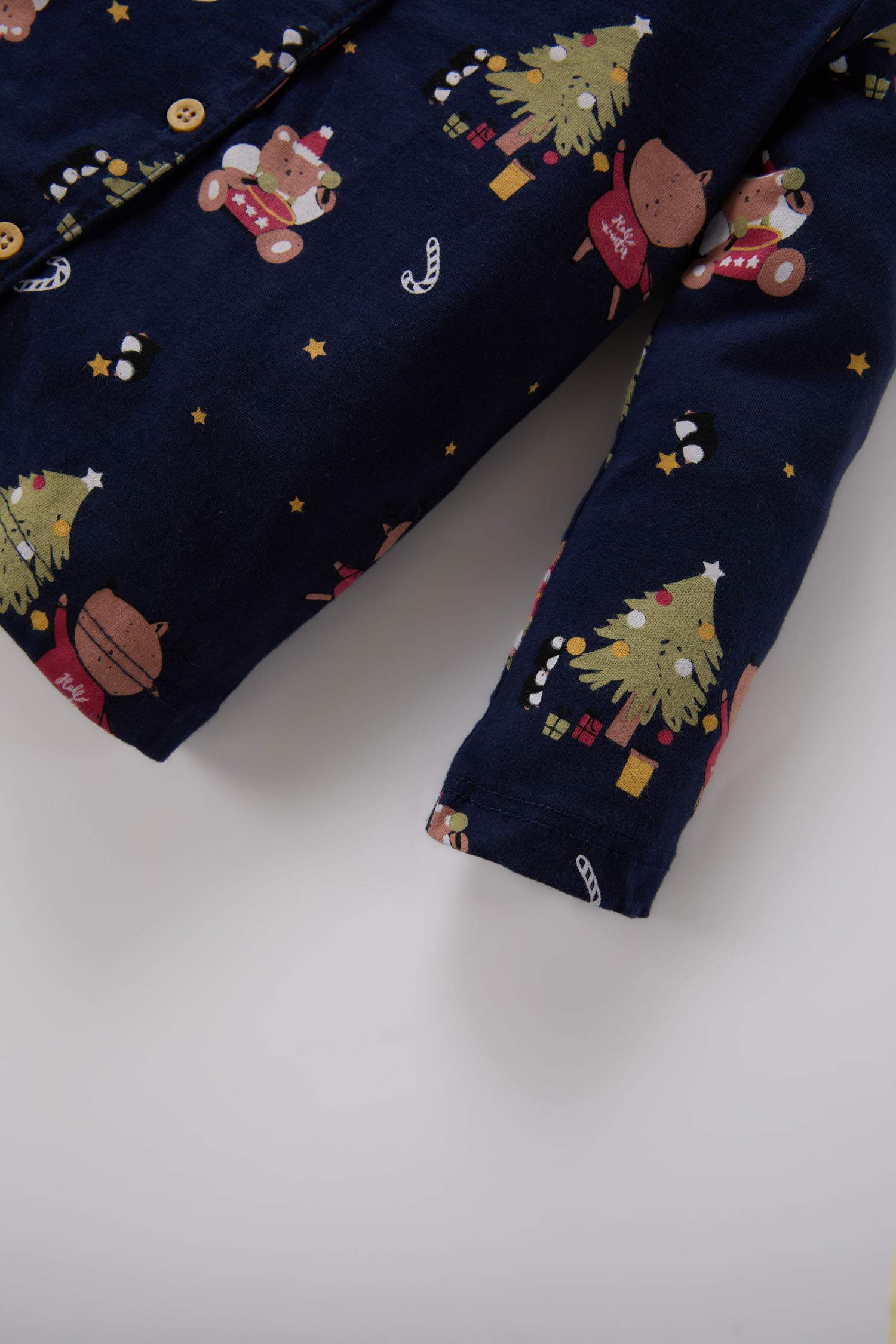 Erkek Bebek Pijama Takımı Yılbaşı Temalı Uzun Kollu Üst Beli Lastikli Uzun Alt