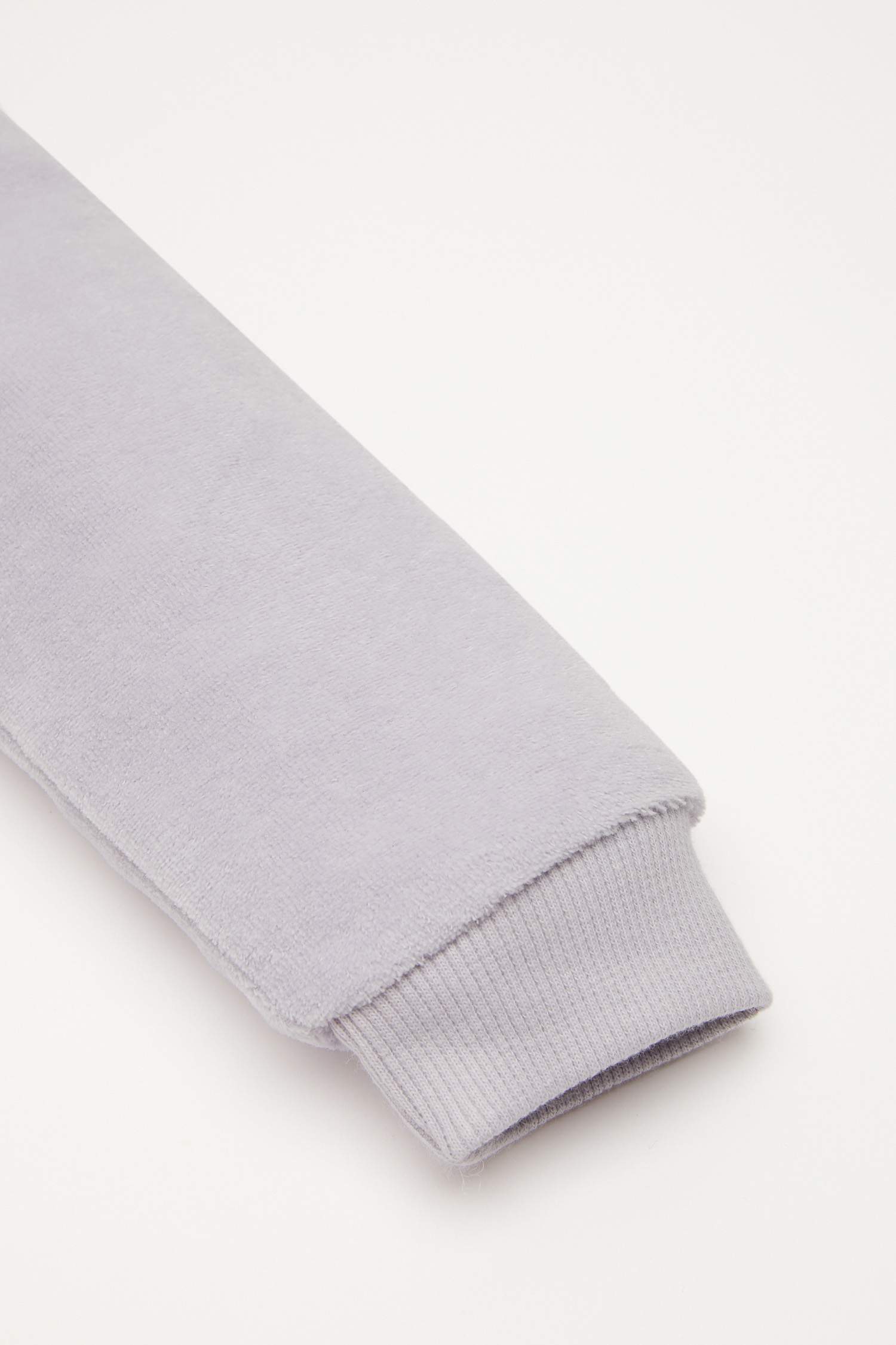 Kız Bebek Pijama Takımı Yılbaşı Temalı Uzun Kollu Velur Üst Beli Lastikli Uzun Alt