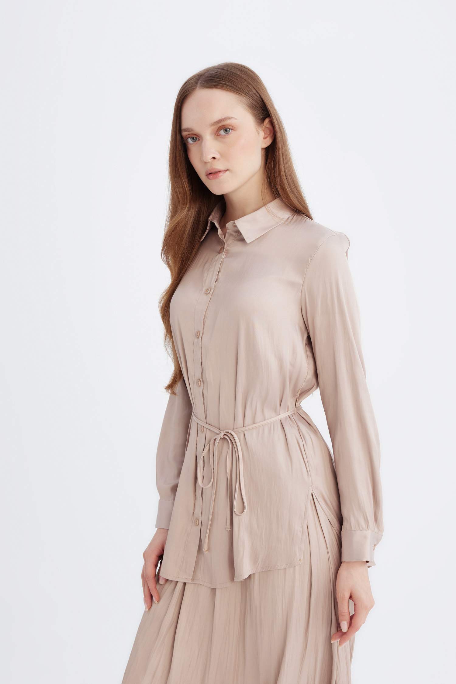 Relax Fit Basic Düz Saten Beli Bağcıklı Uzun Kollu Gömlek Tunik