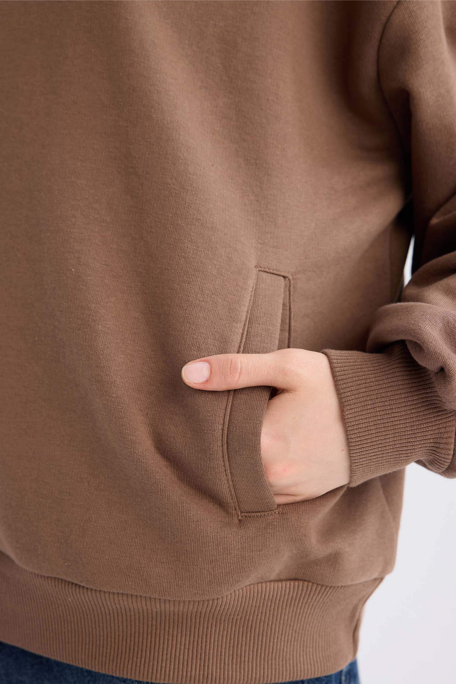 Oversize Geniş Kalıp Fermuarlı Dik Yaka Cepli Basic Düz Kalın Sweatshirt