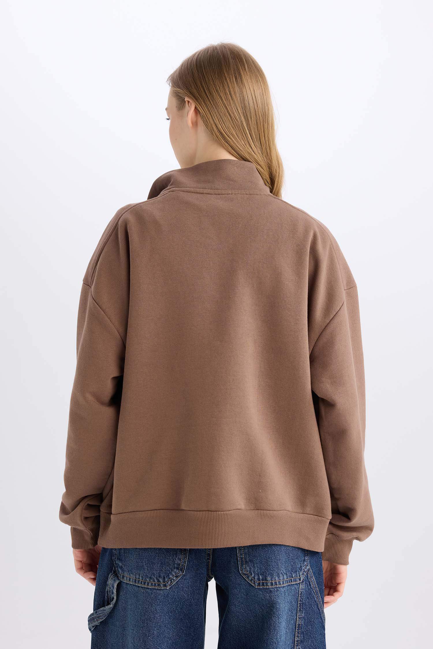 Oversize Geniş Kalıp Fermuarlı Dik Yaka Cepli Basic Düz Kalın Sweatshirt