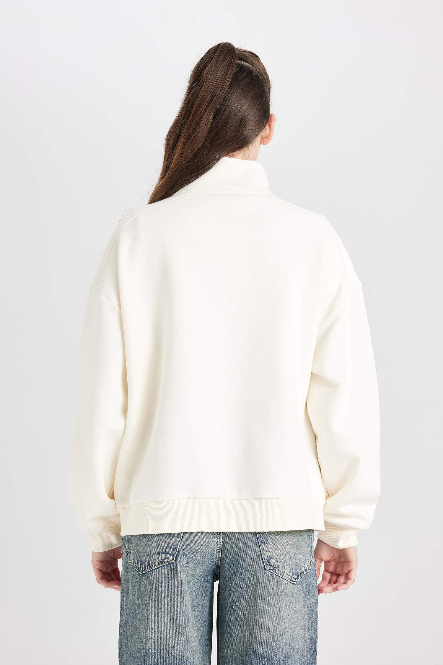 Oversize Geniş Kalıp Fermuarlı Dik Yaka Cepli Basic Düz Kalın Sweatshirt
