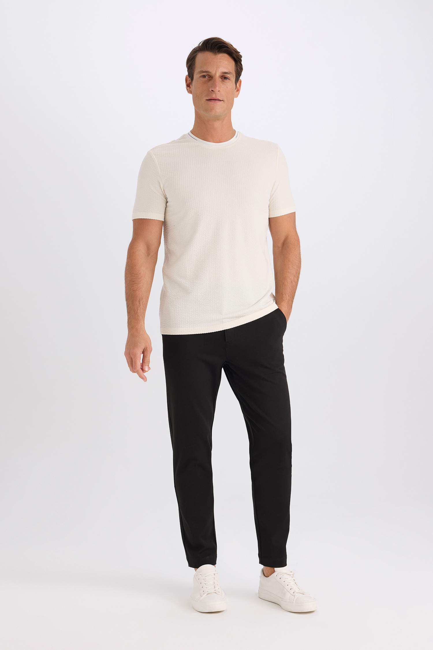 Slim Fit Crew Neck Crinkle Short Sleeve T-Shirt